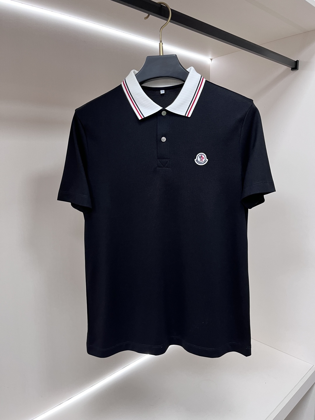 short sleeves