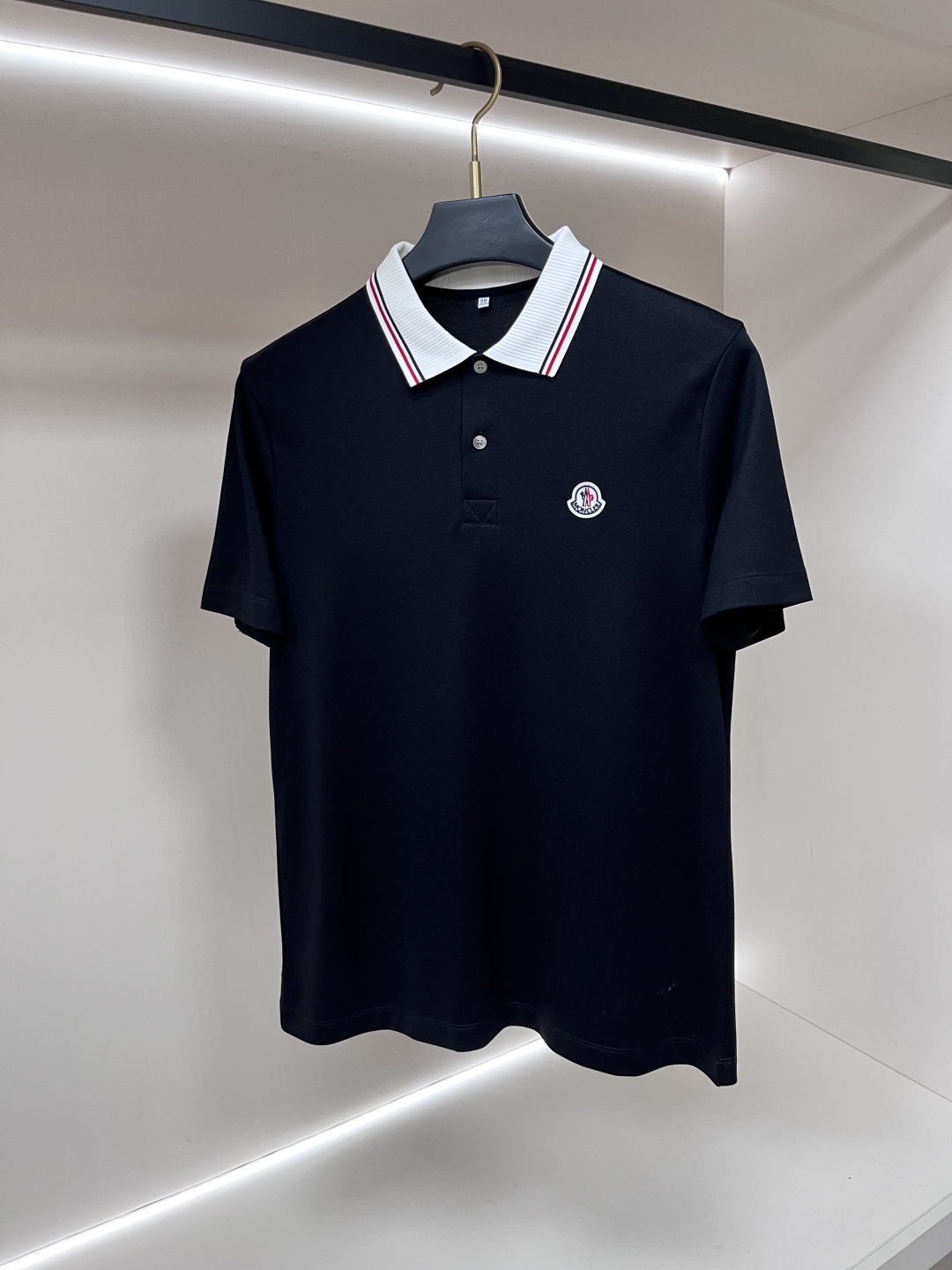 short sleeves