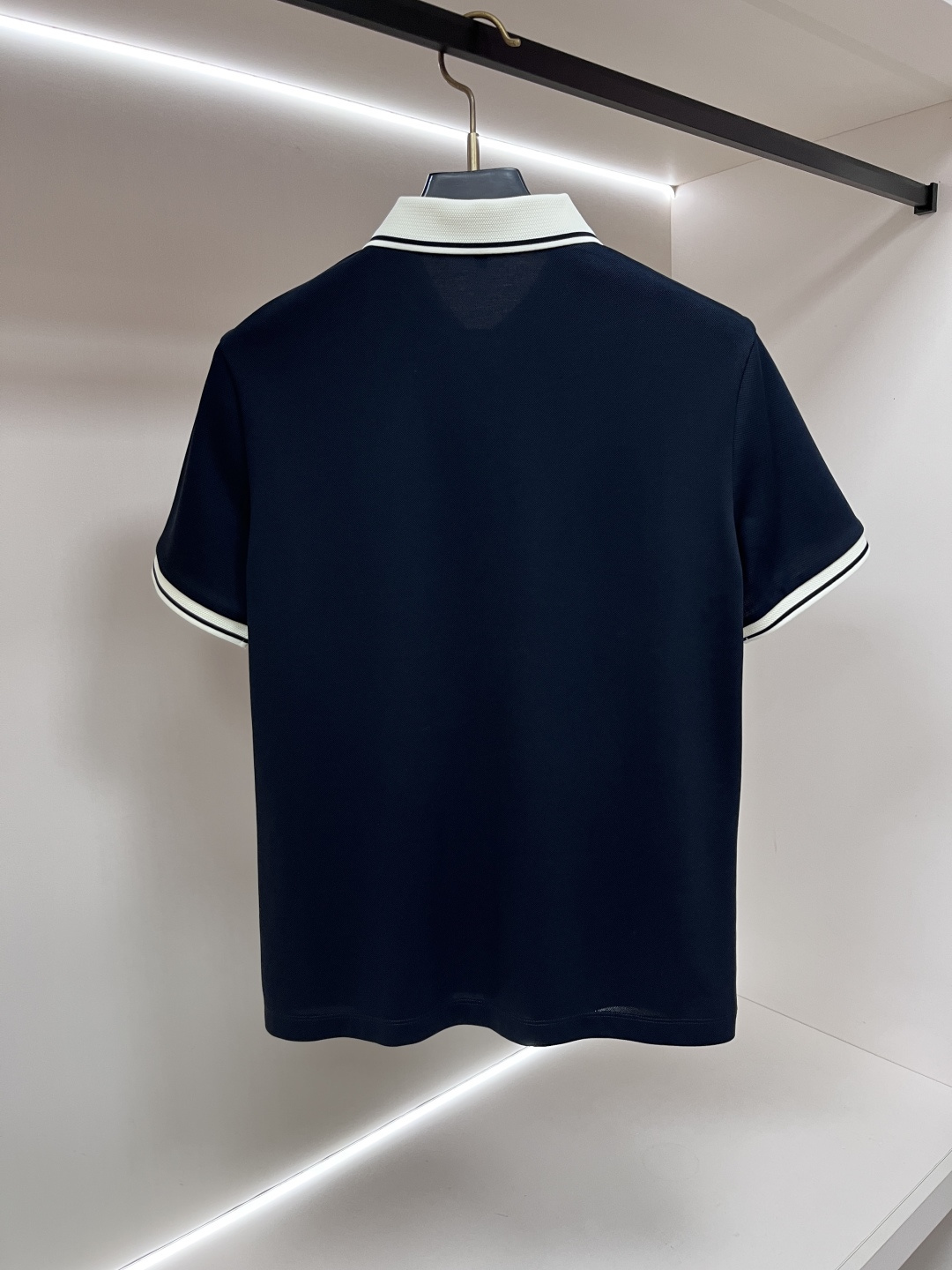 short sleeves