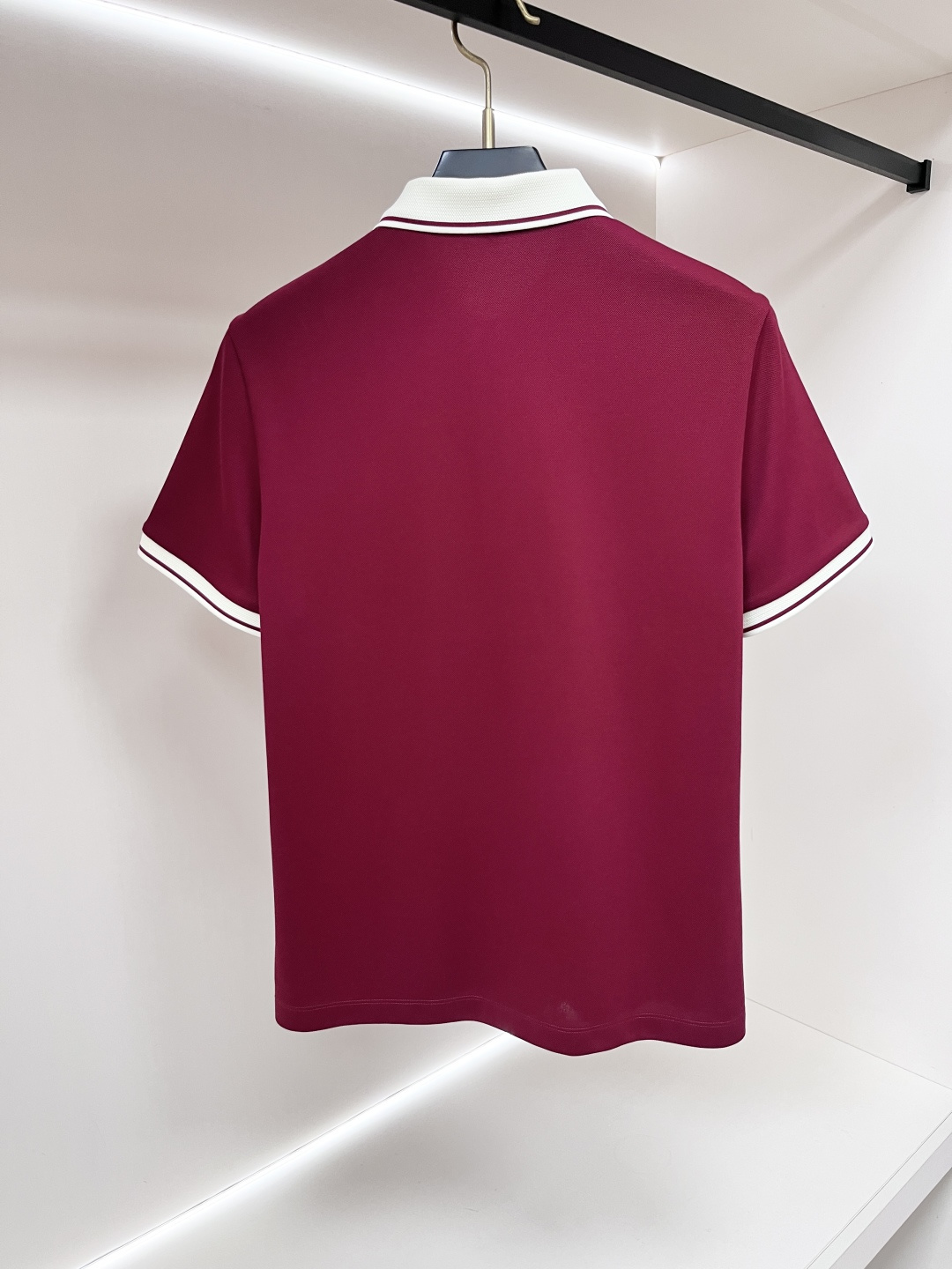 short sleeves