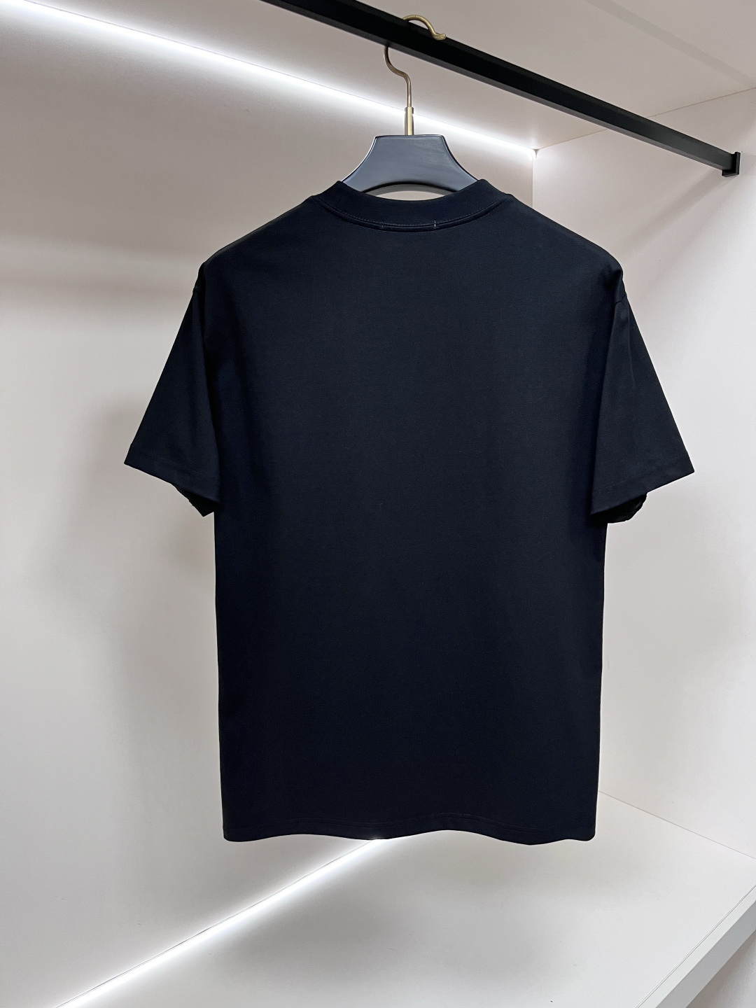 short sleeves