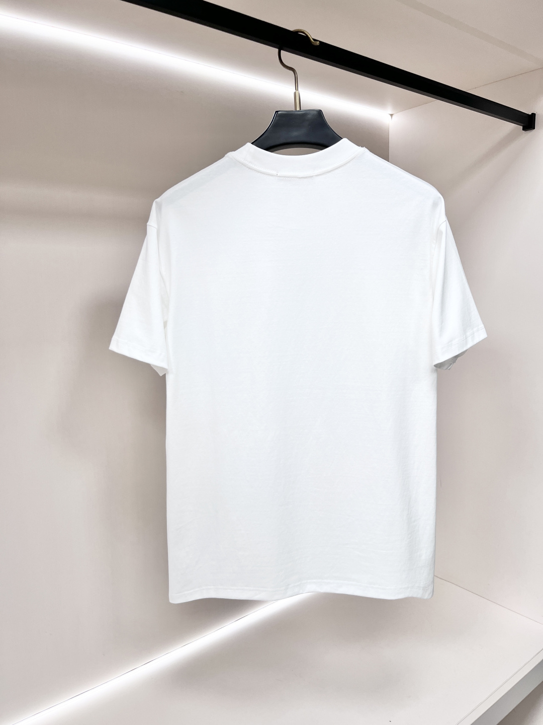 short sleeves