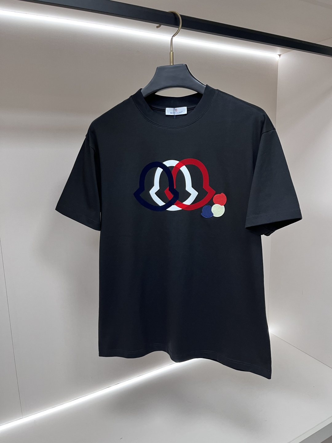 short sleeves