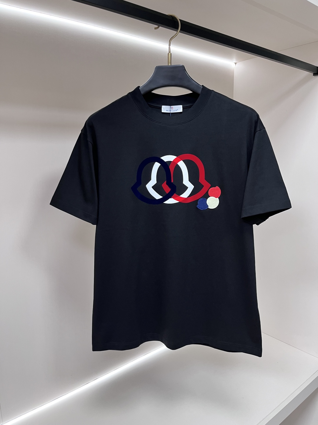short sleeves