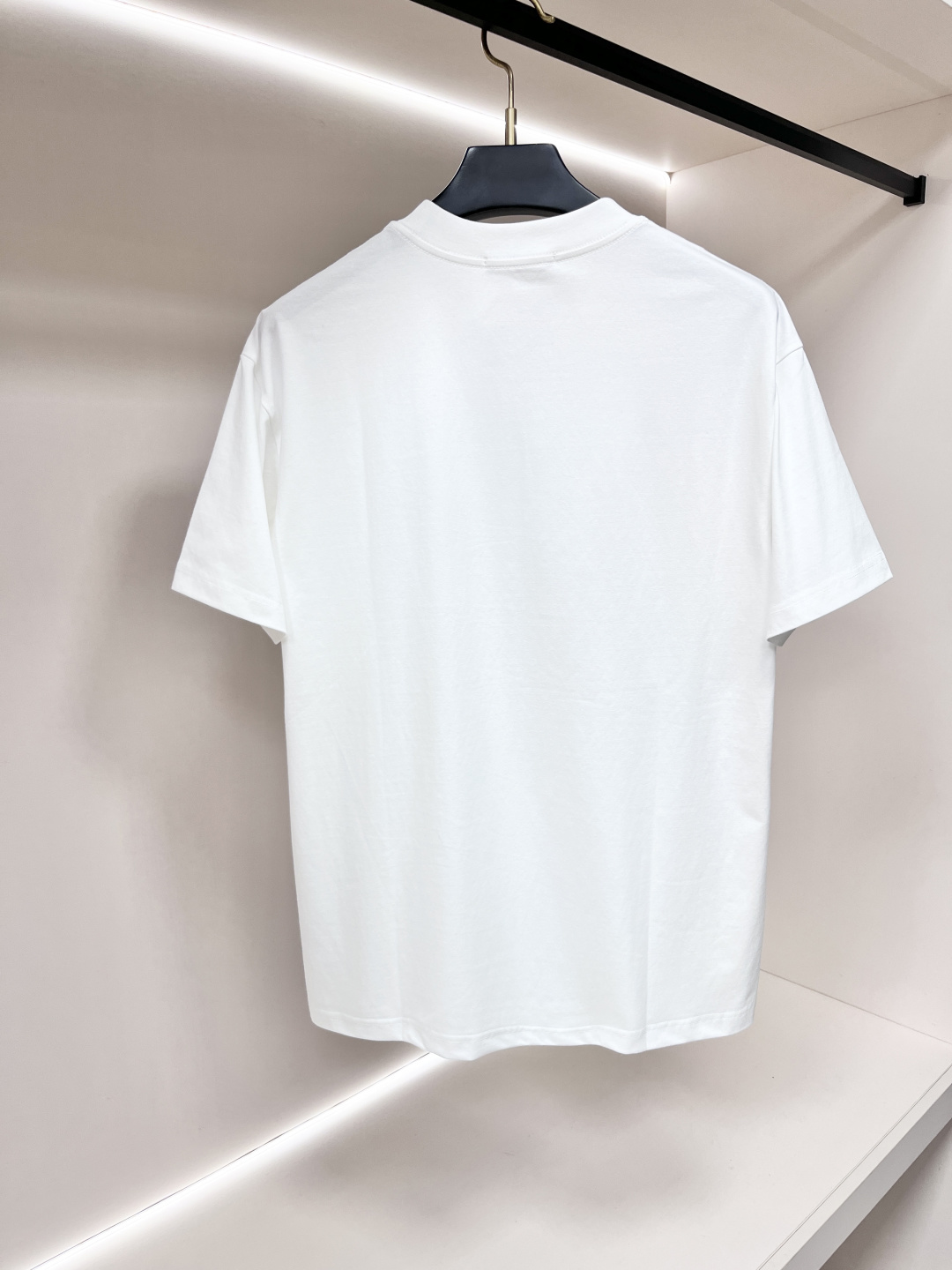 short sleeves