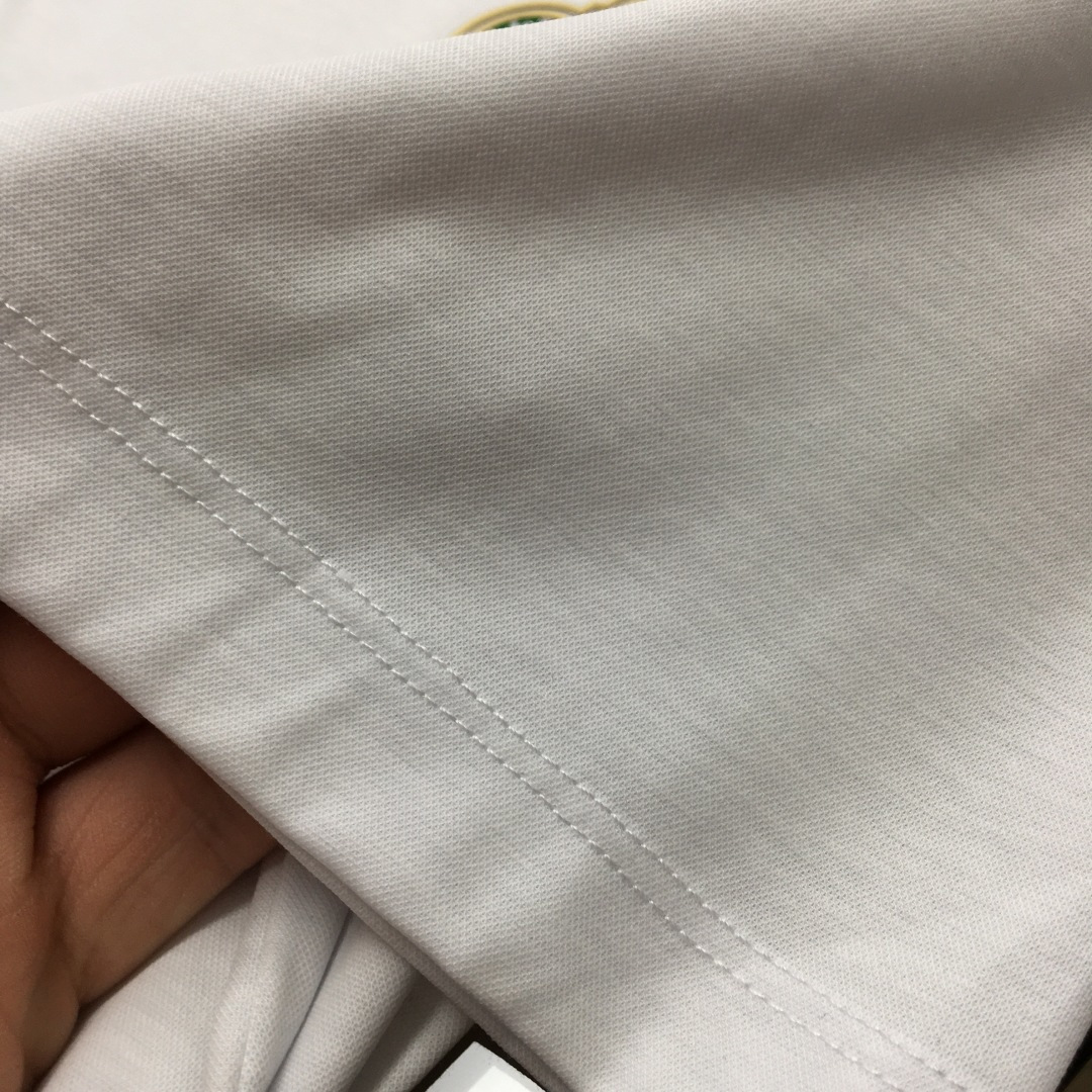 short sleeves