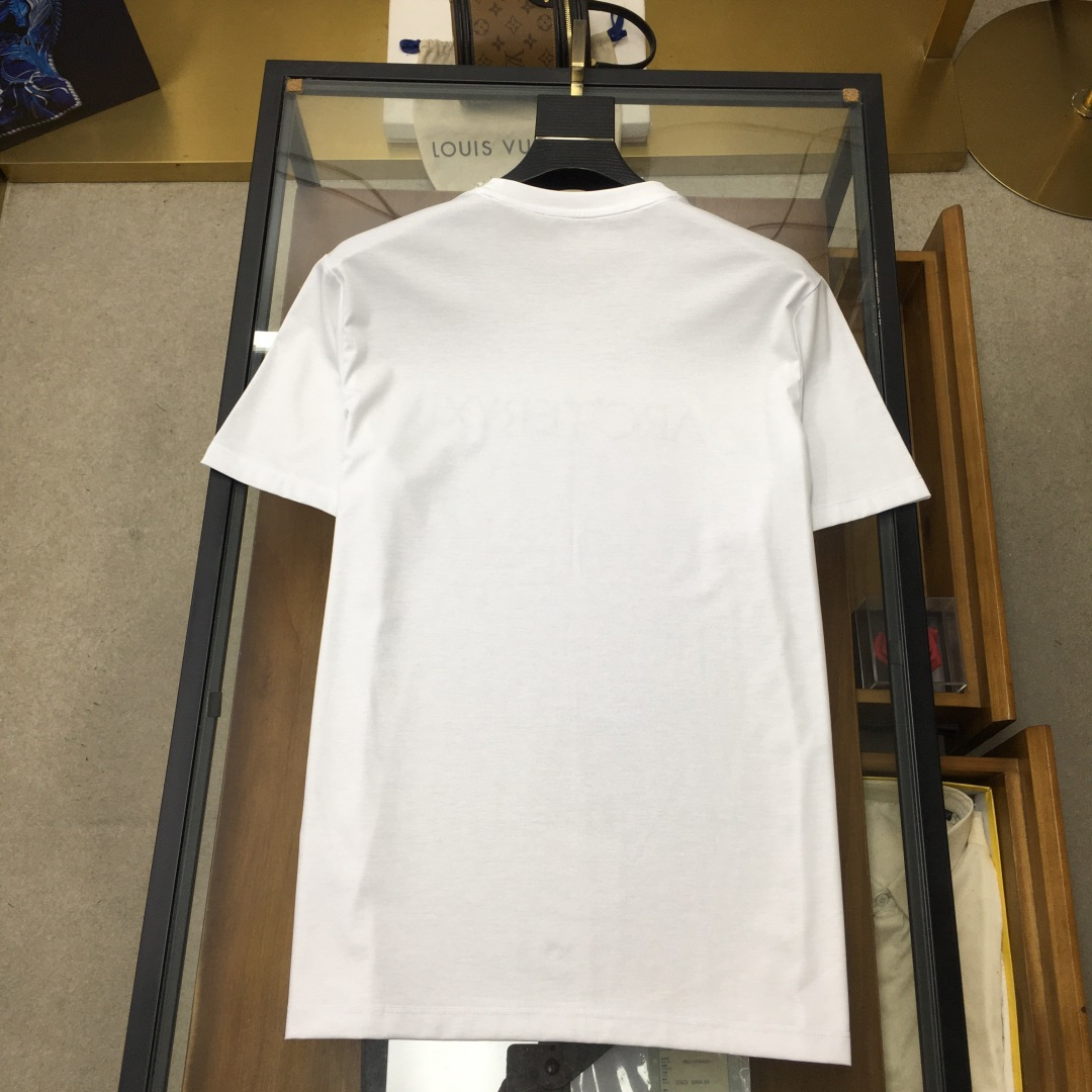 short sleeves