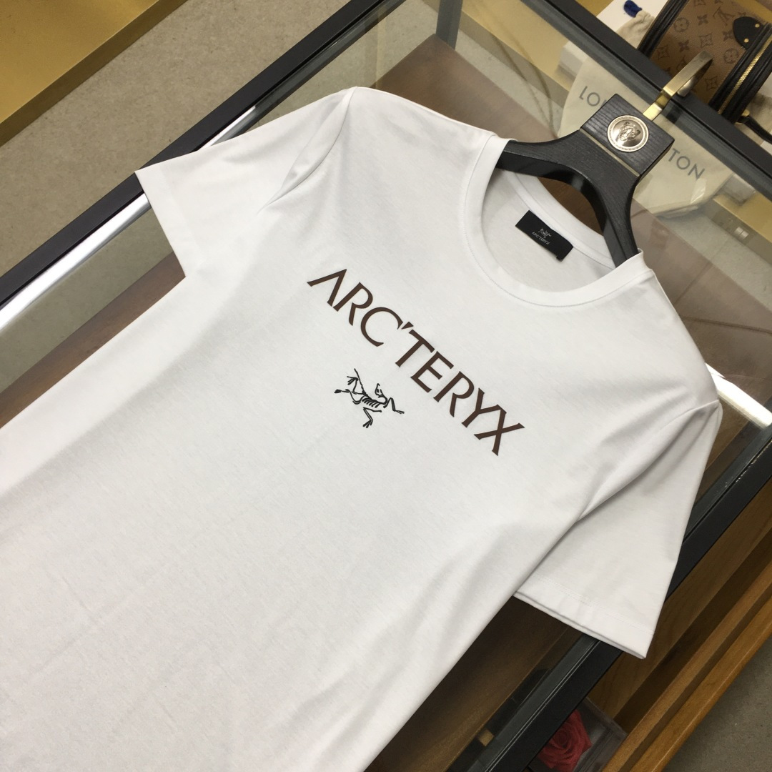 short sleeves