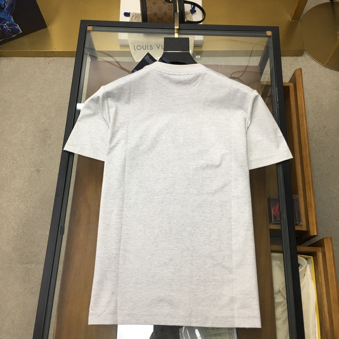short sleeves