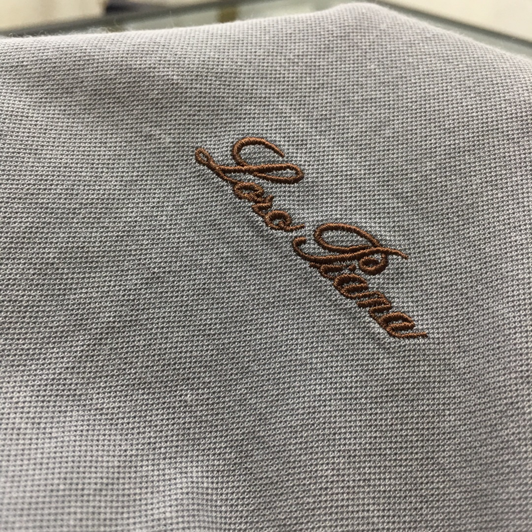 short sleeves