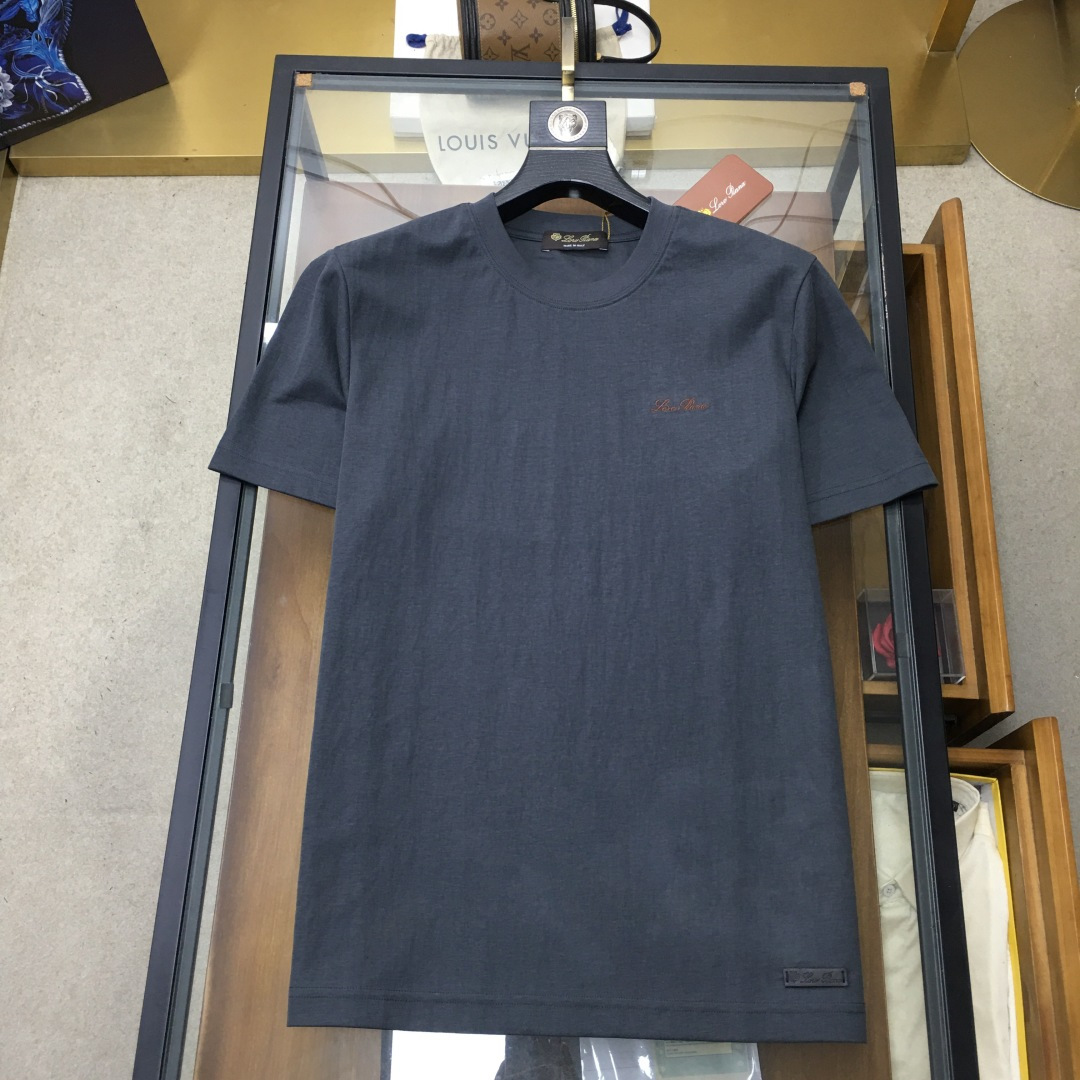 short sleeves