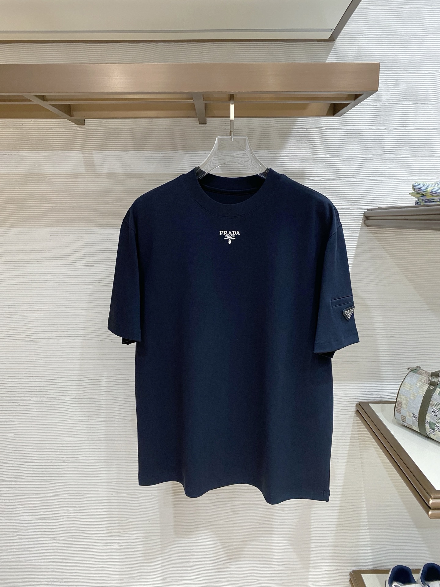 short sleeves
