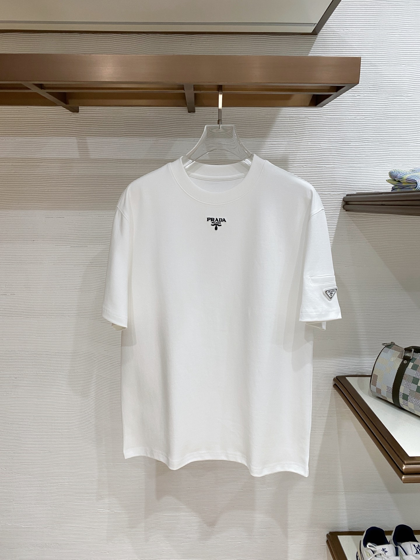short sleeves