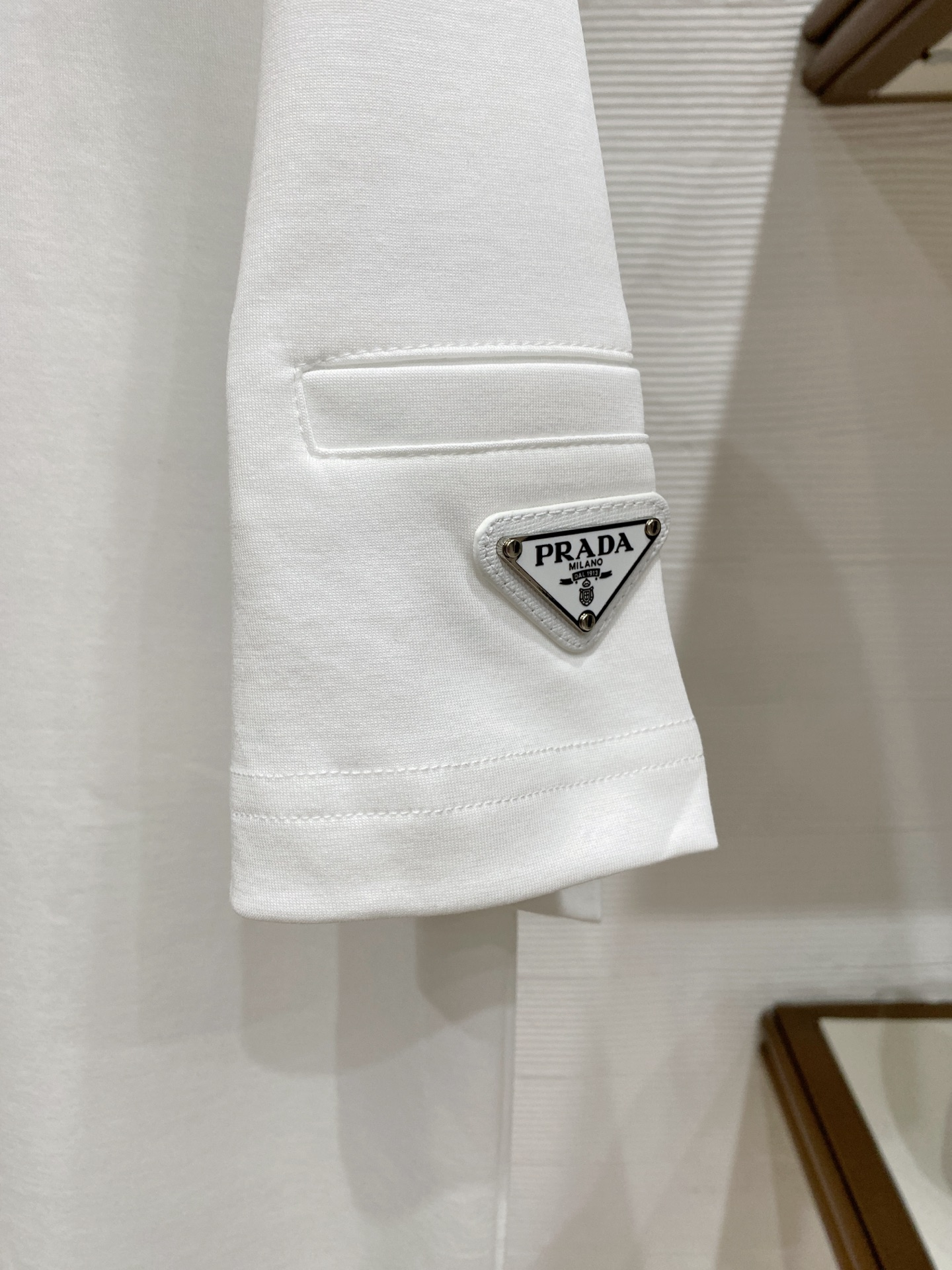 short sleeves