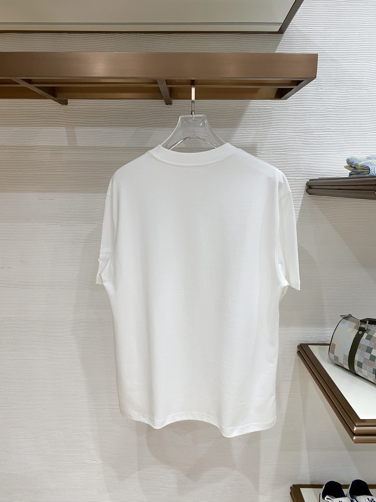short sleeves