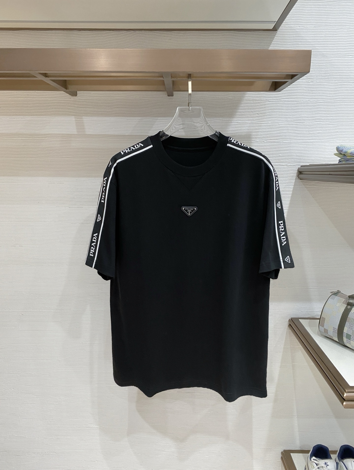 short sleeves