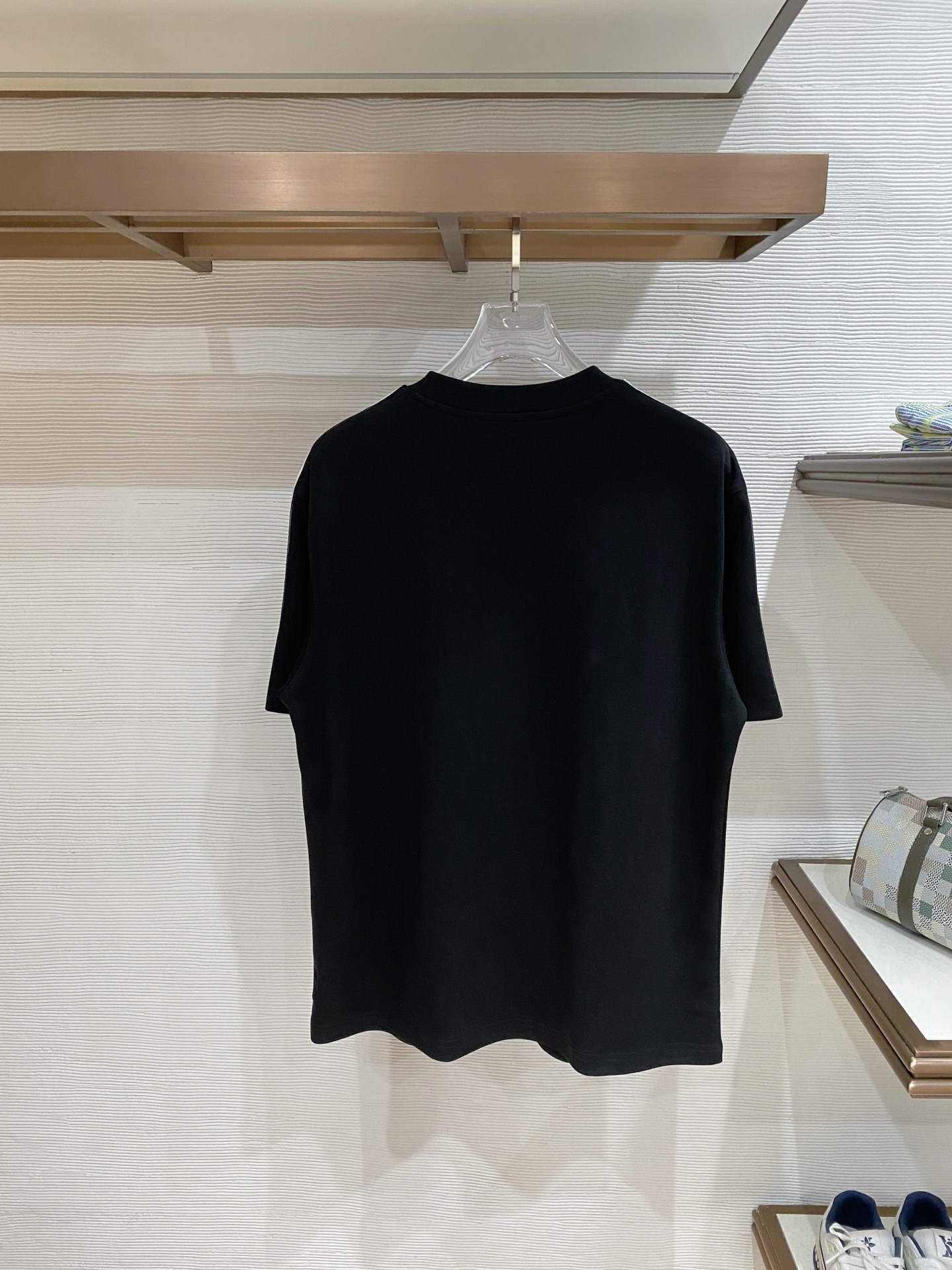short sleeves