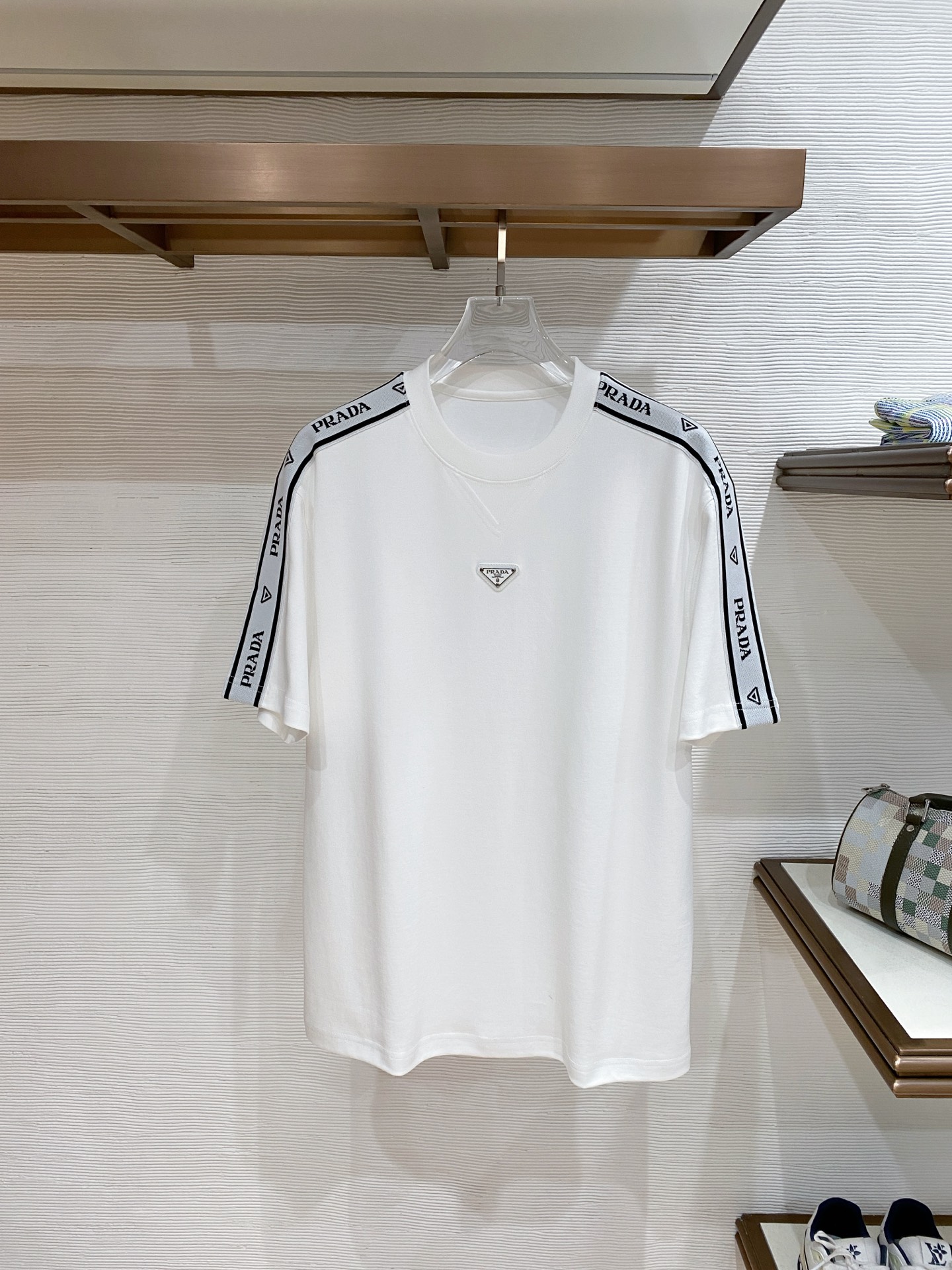 short sleeves