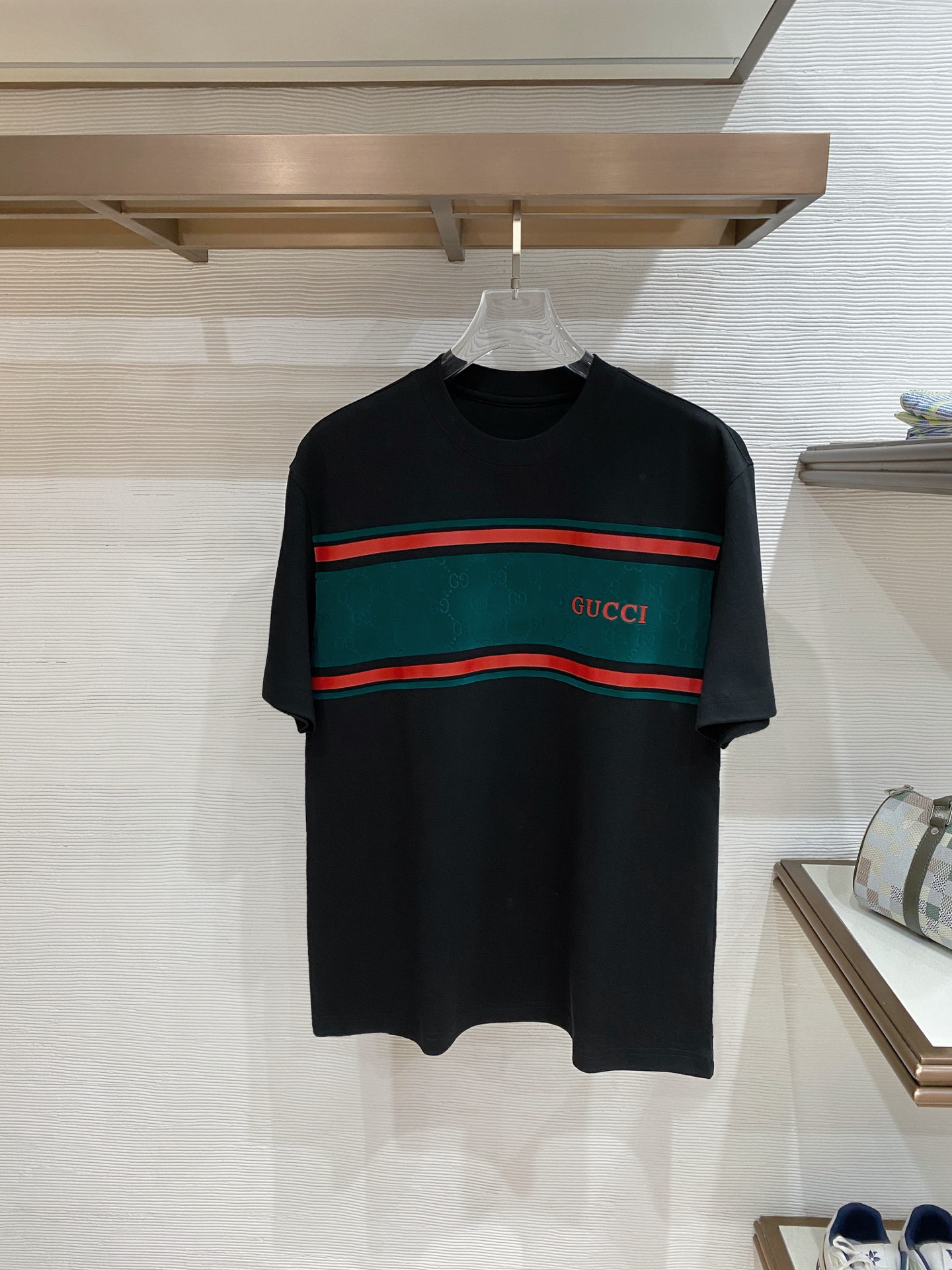 short sleeves