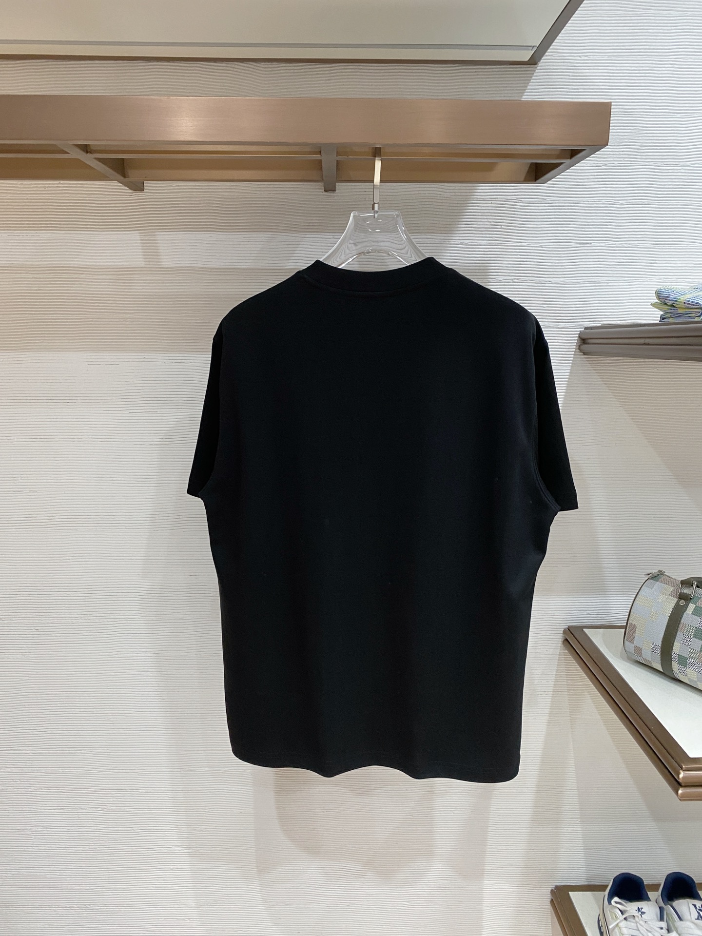 short sleeves