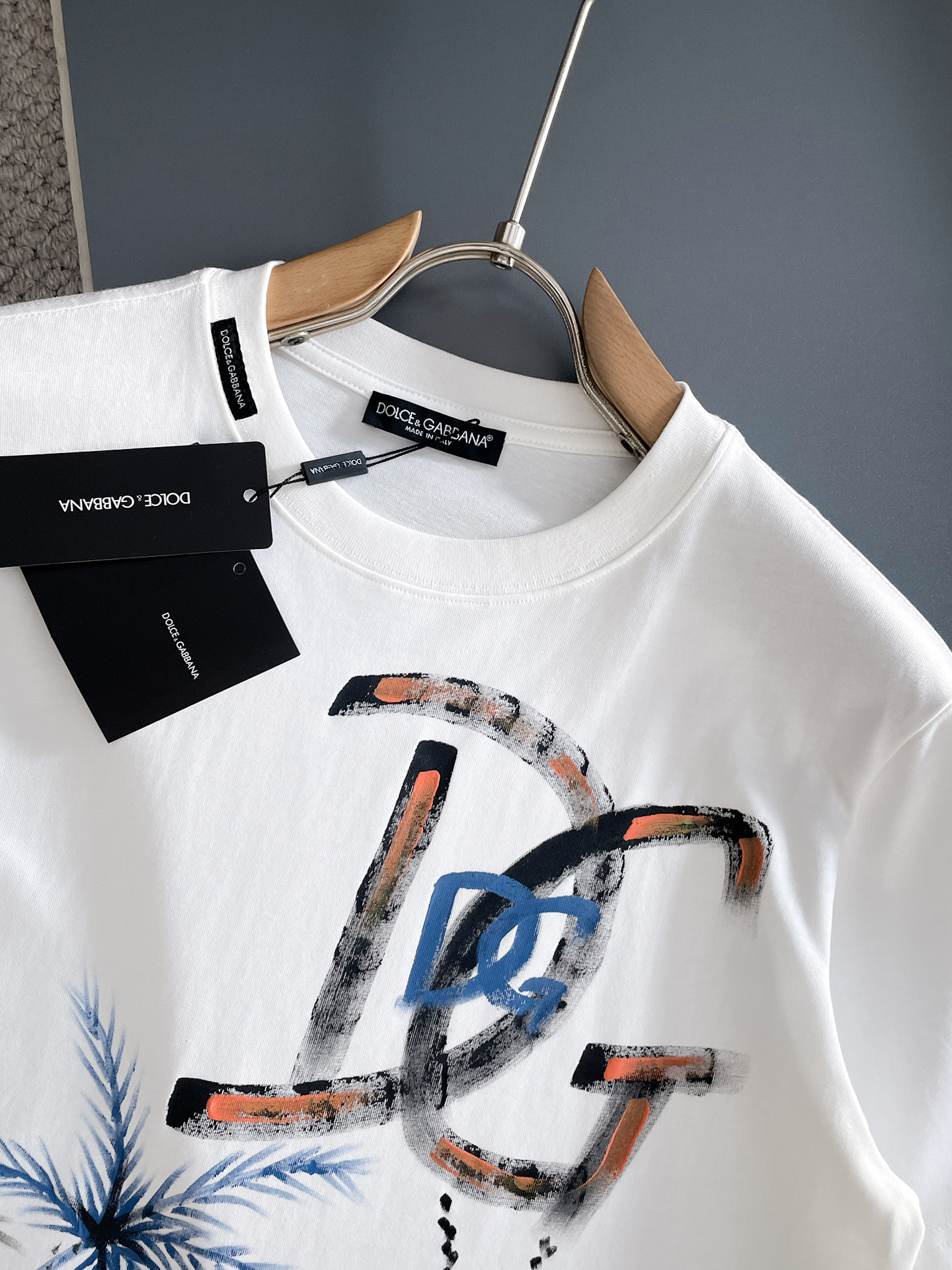 short sleeves