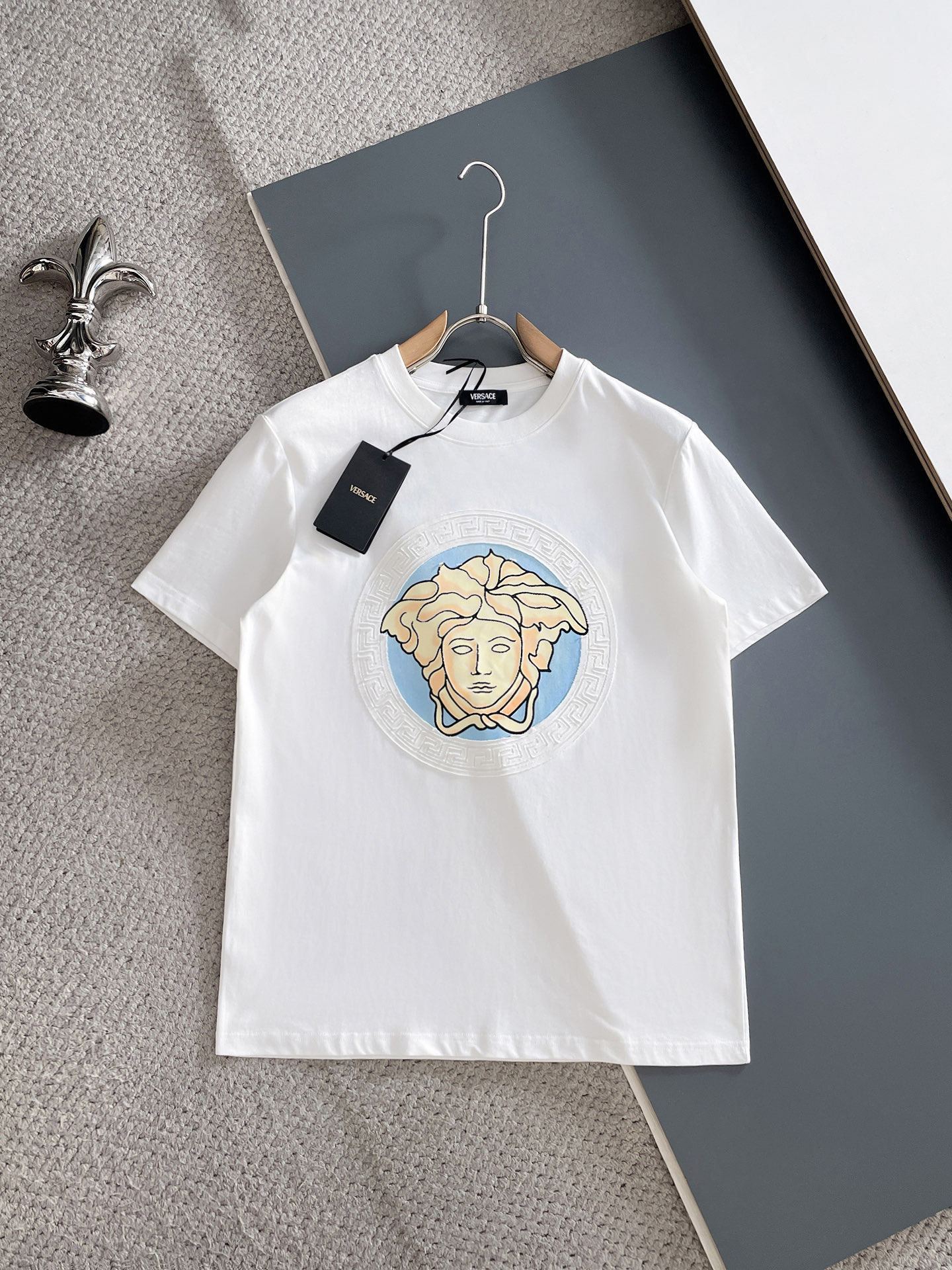 short sleeves