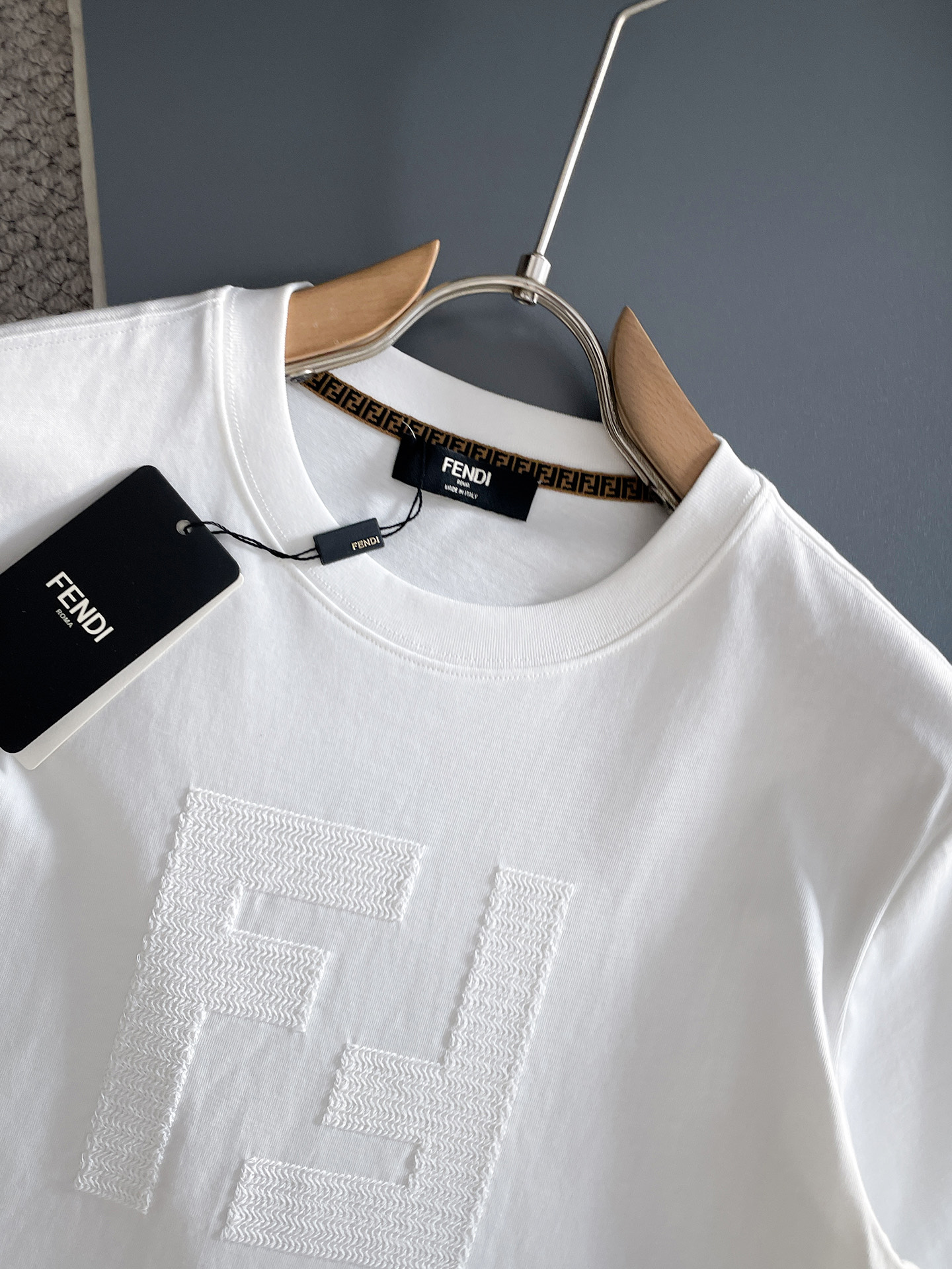 short sleeves