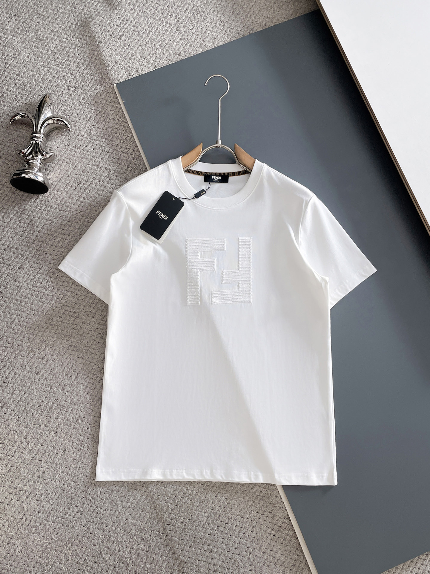 short sleeves