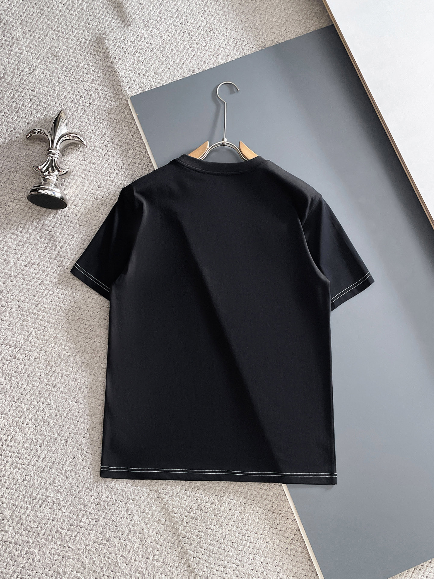 short sleeves