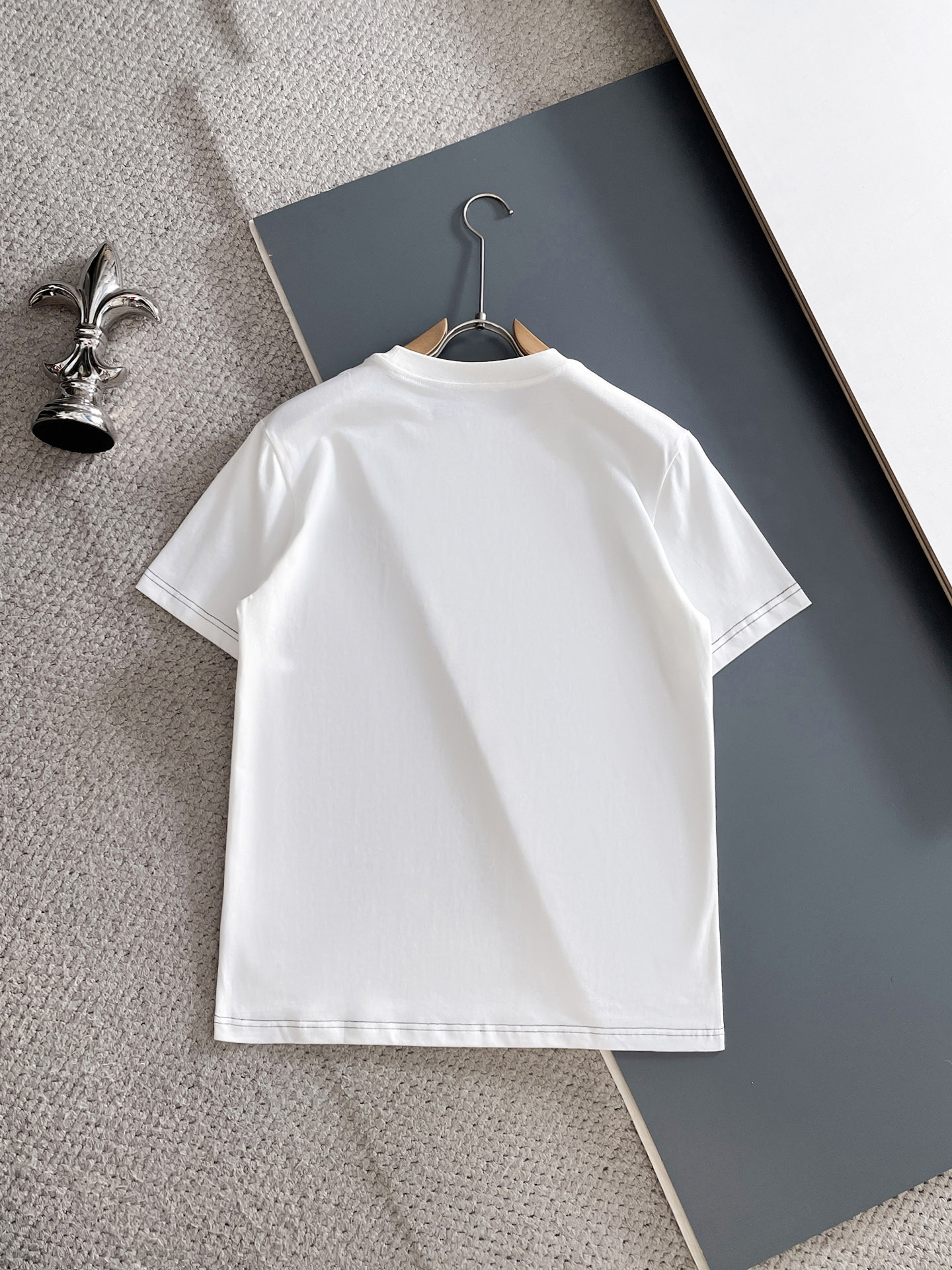 short sleeves