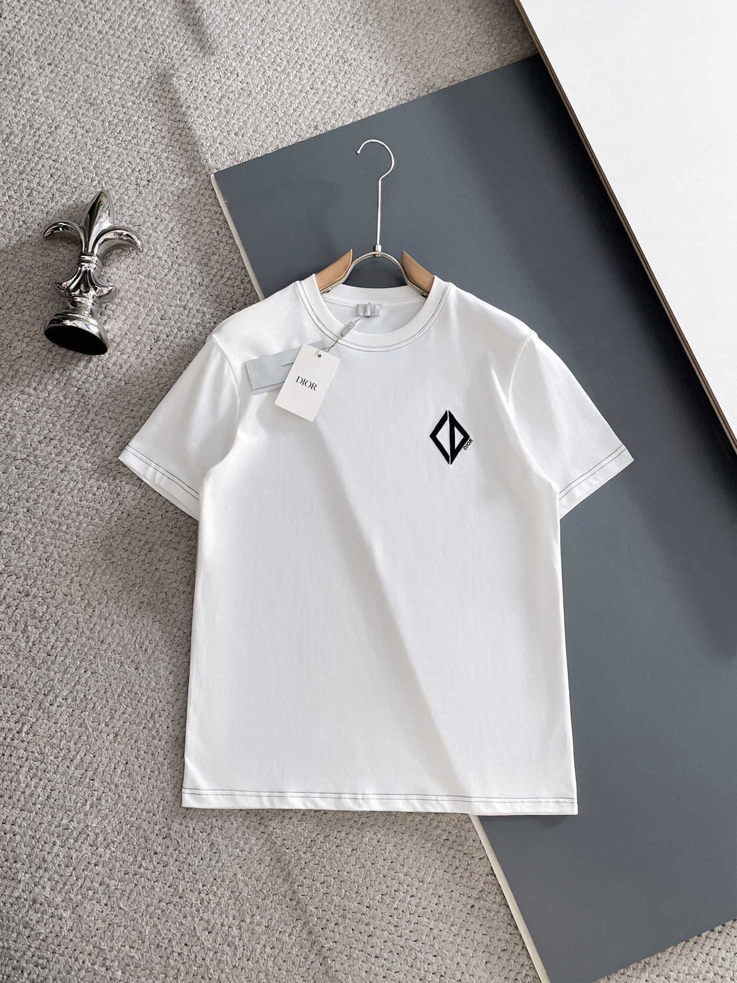 short sleeves