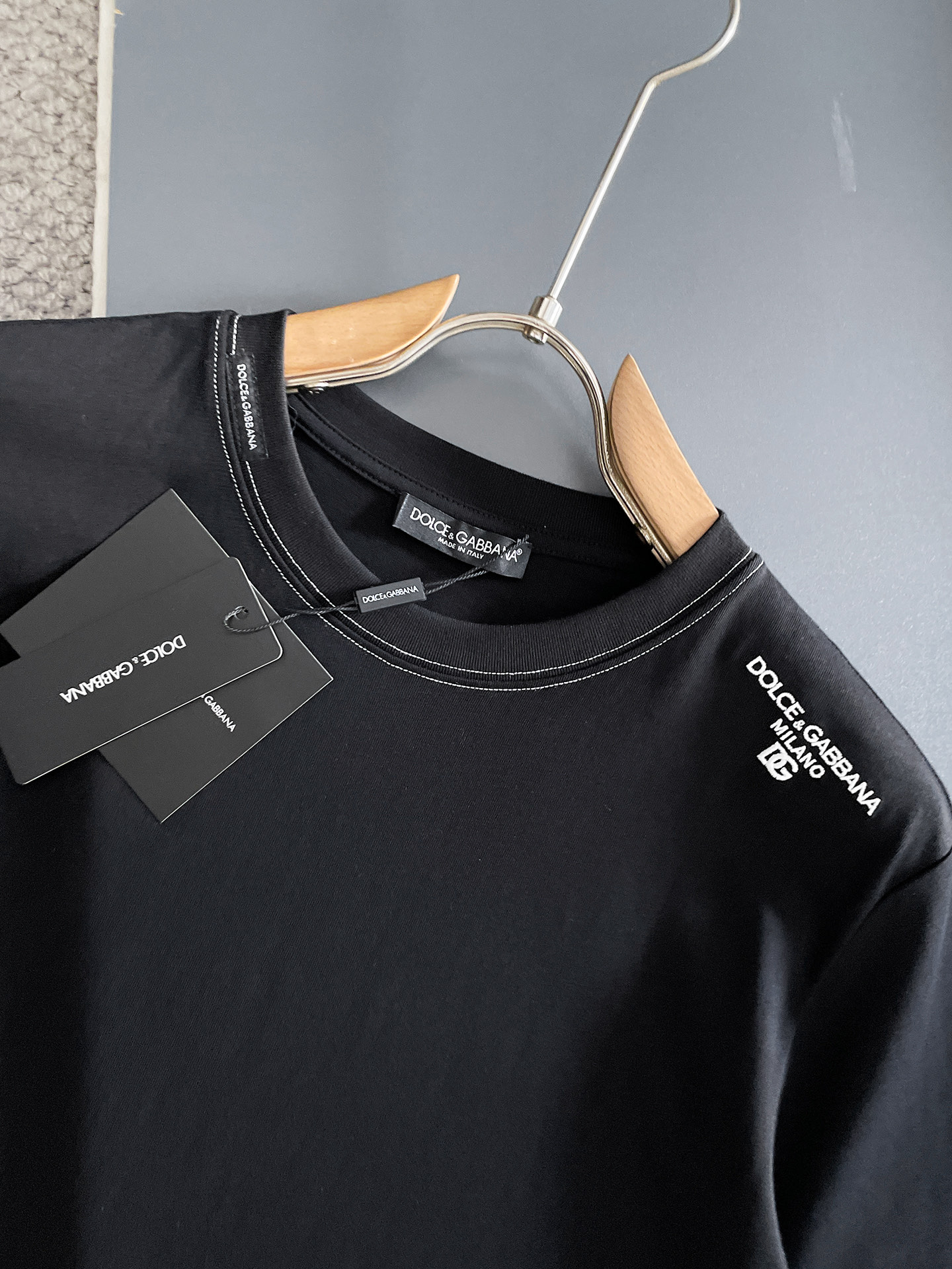 short sleeves