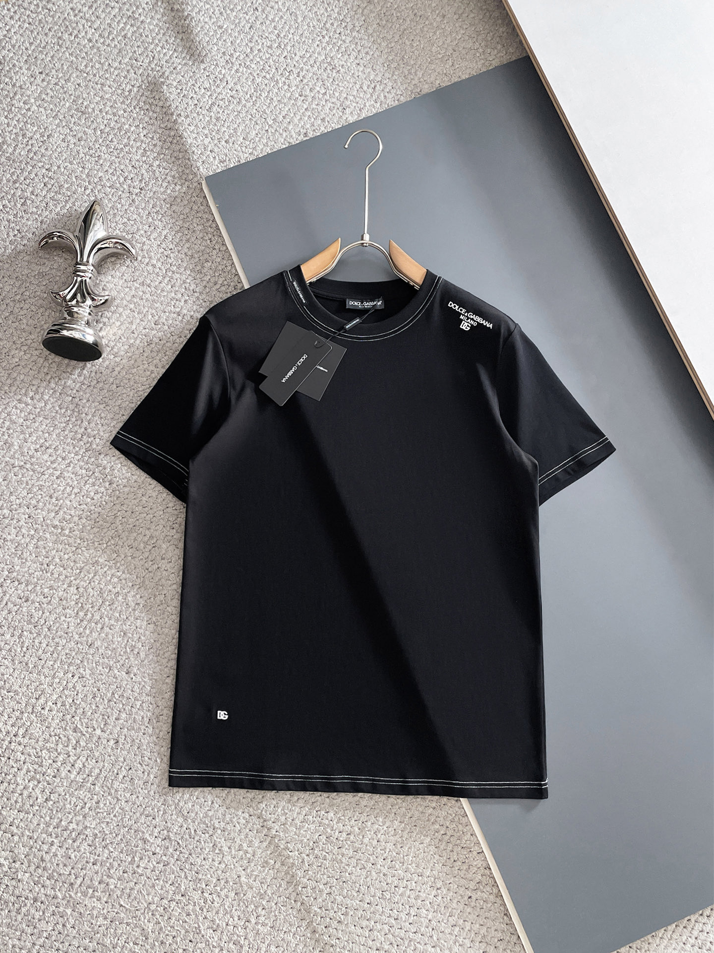 short sleeves
