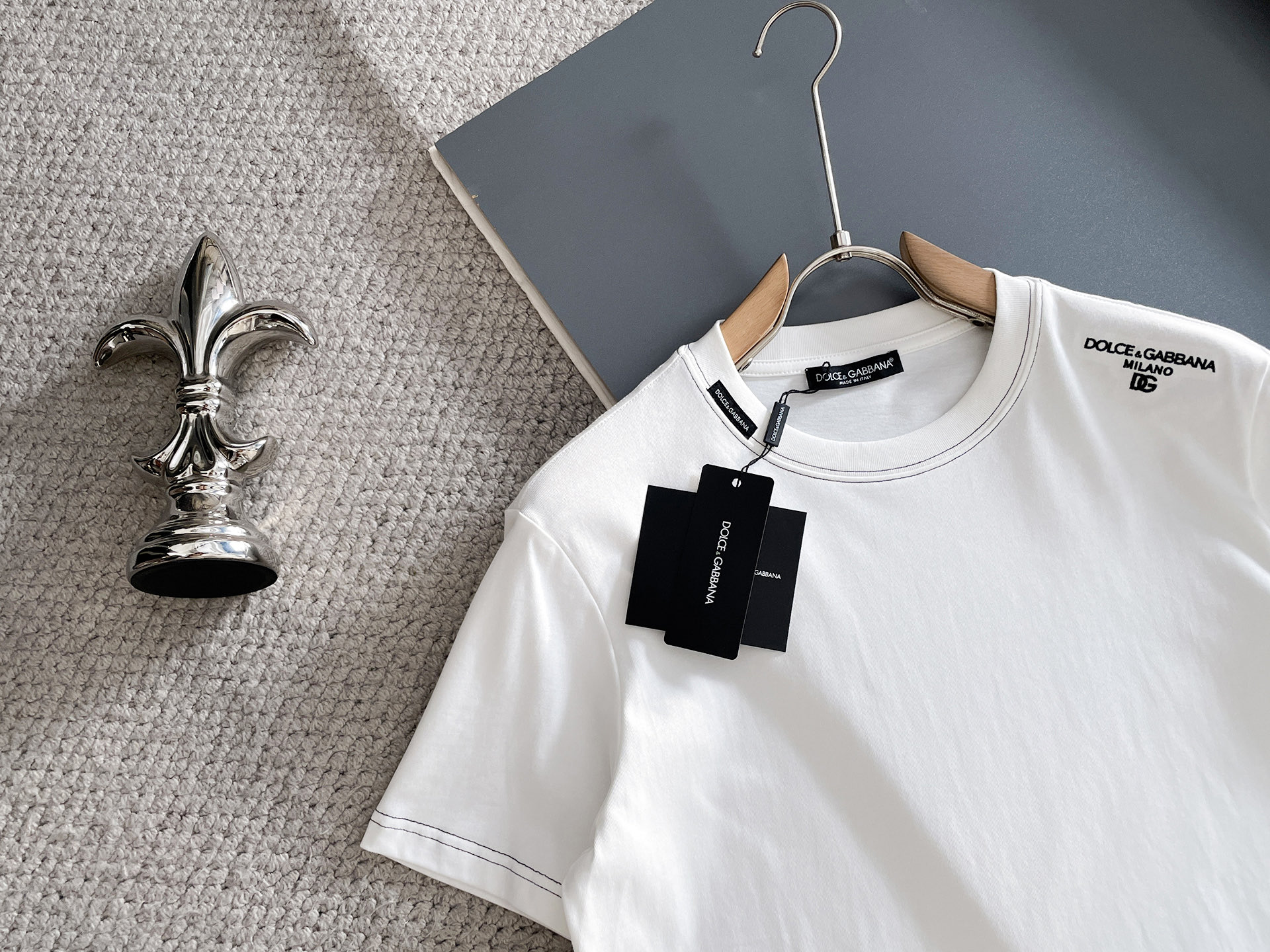 short sleeves