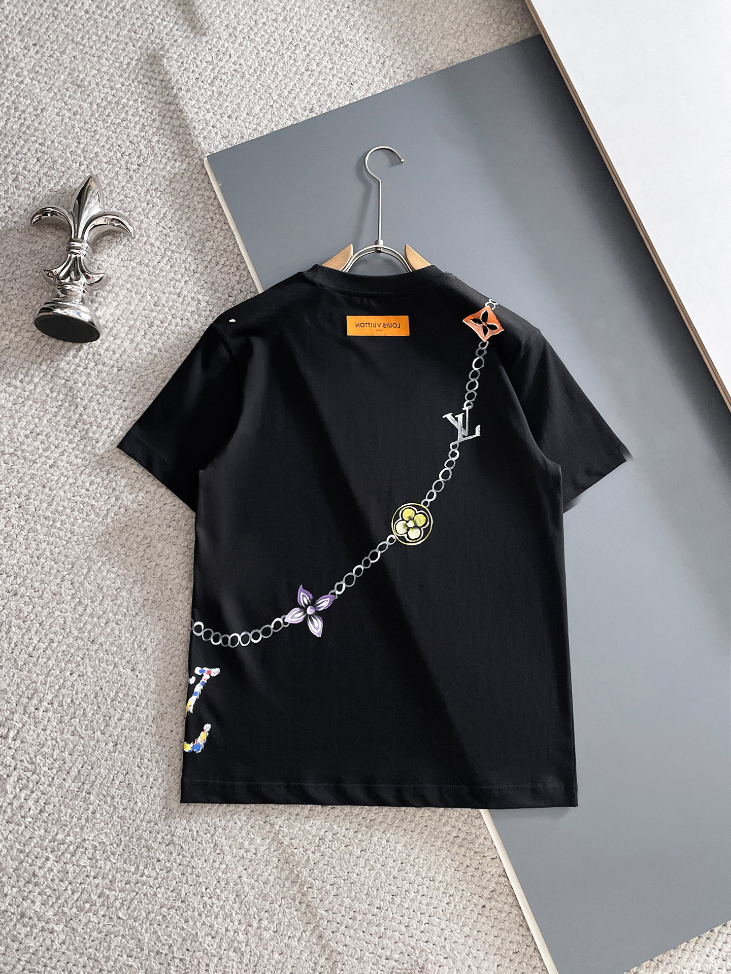 short sleeves
