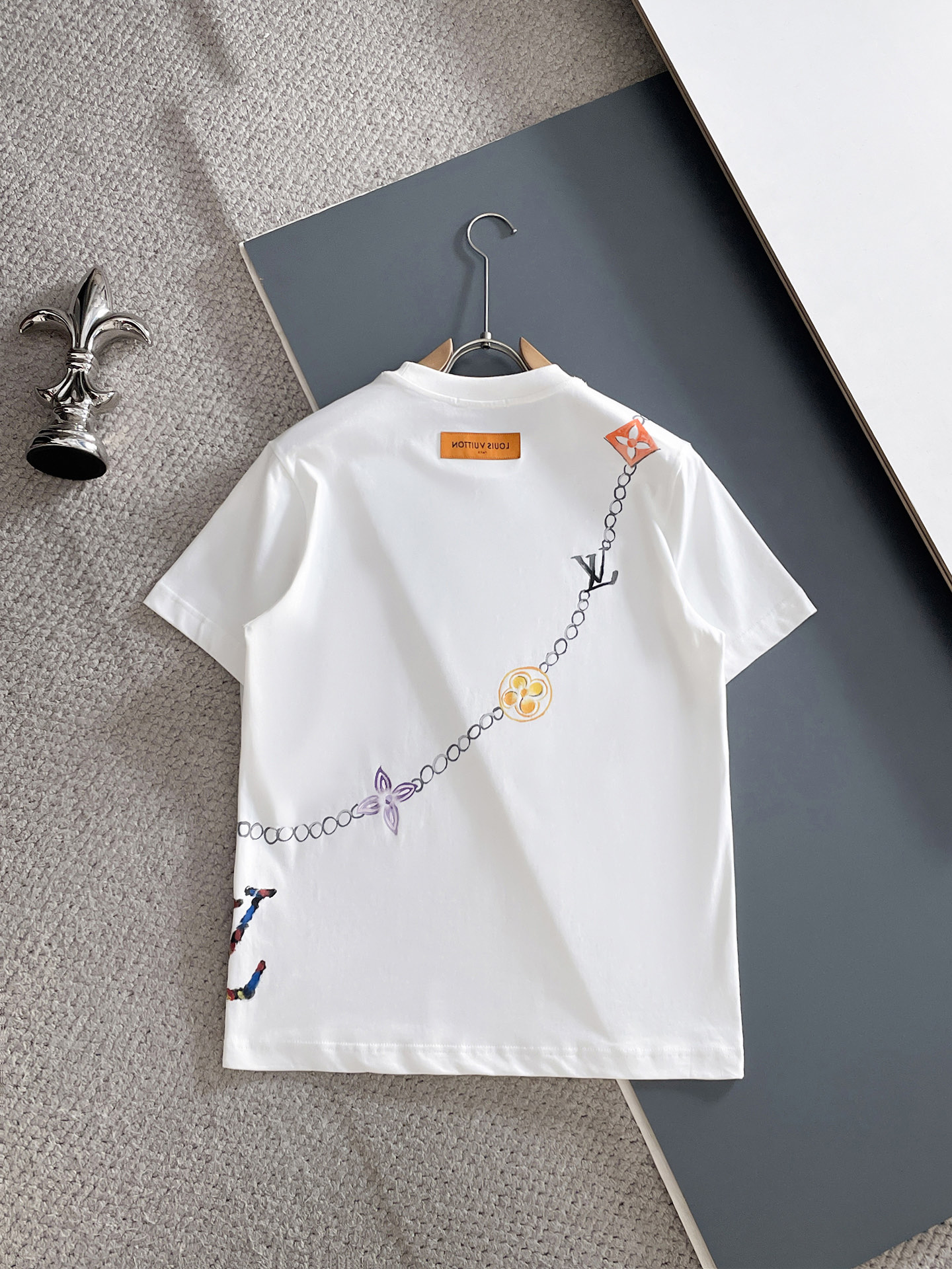 short sleeves