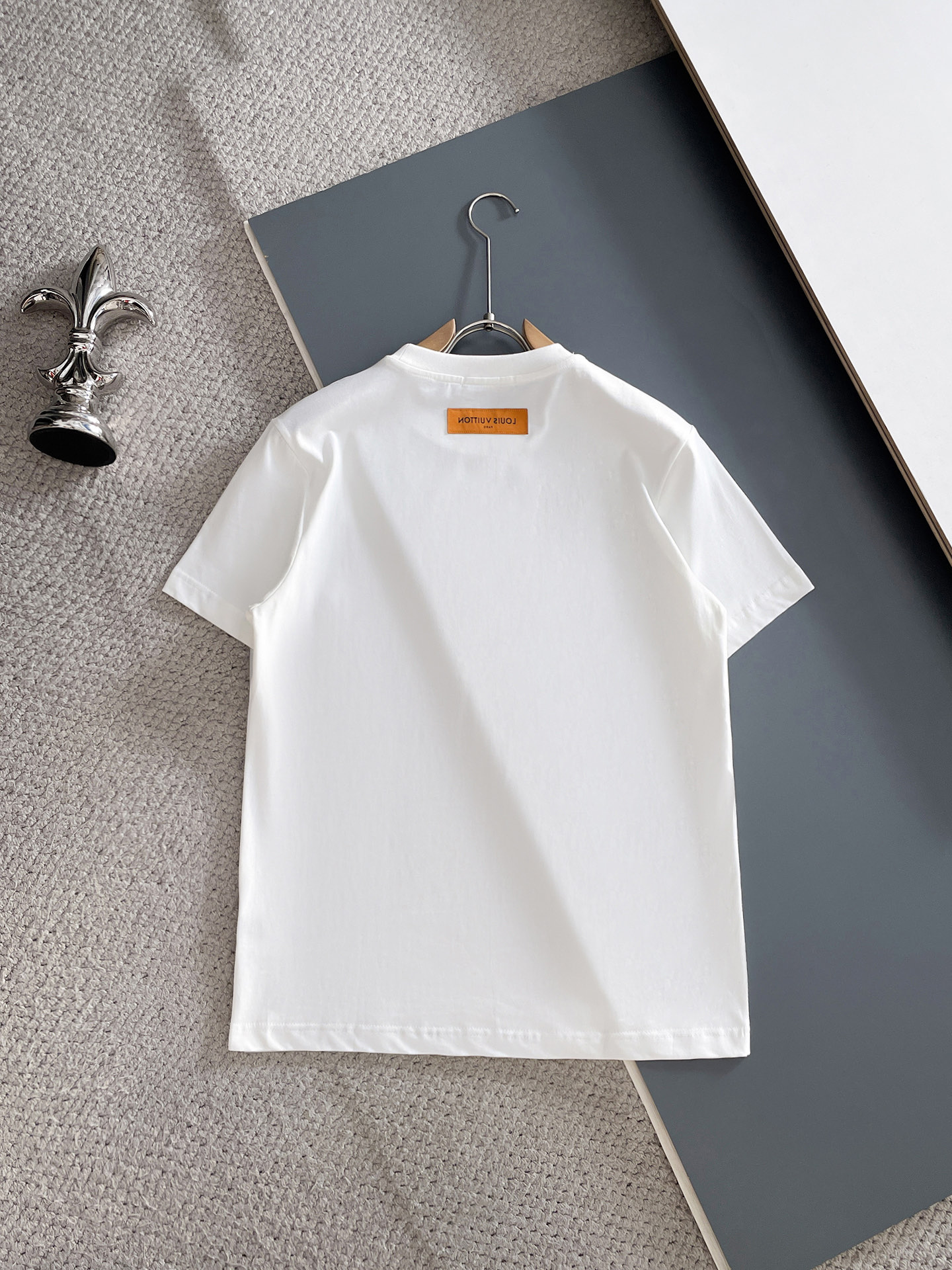 short sleeves