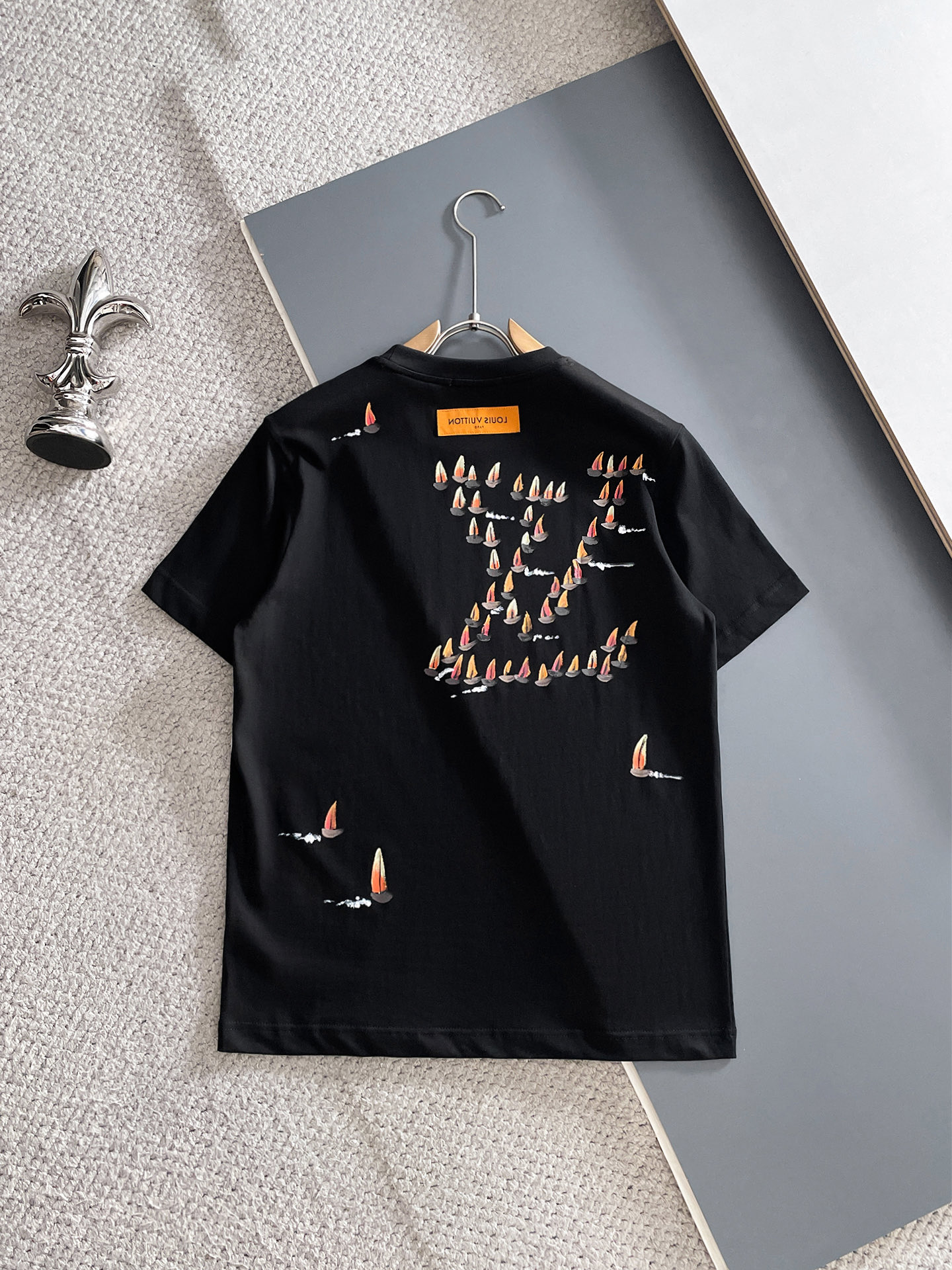 short sleeves