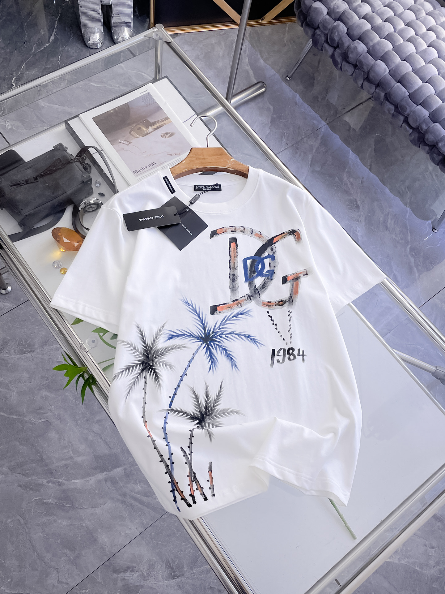 short sleeves