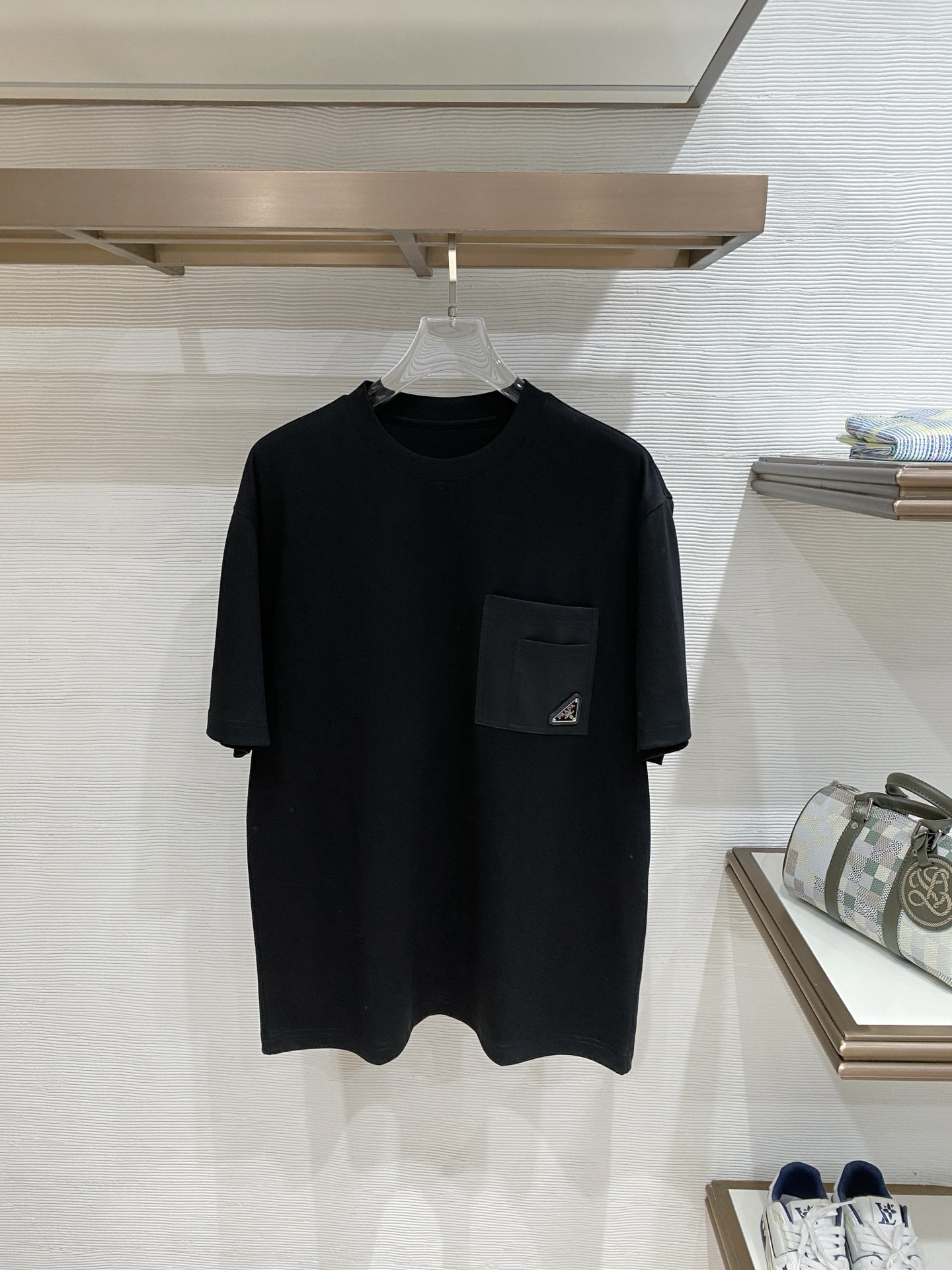 short sleeves