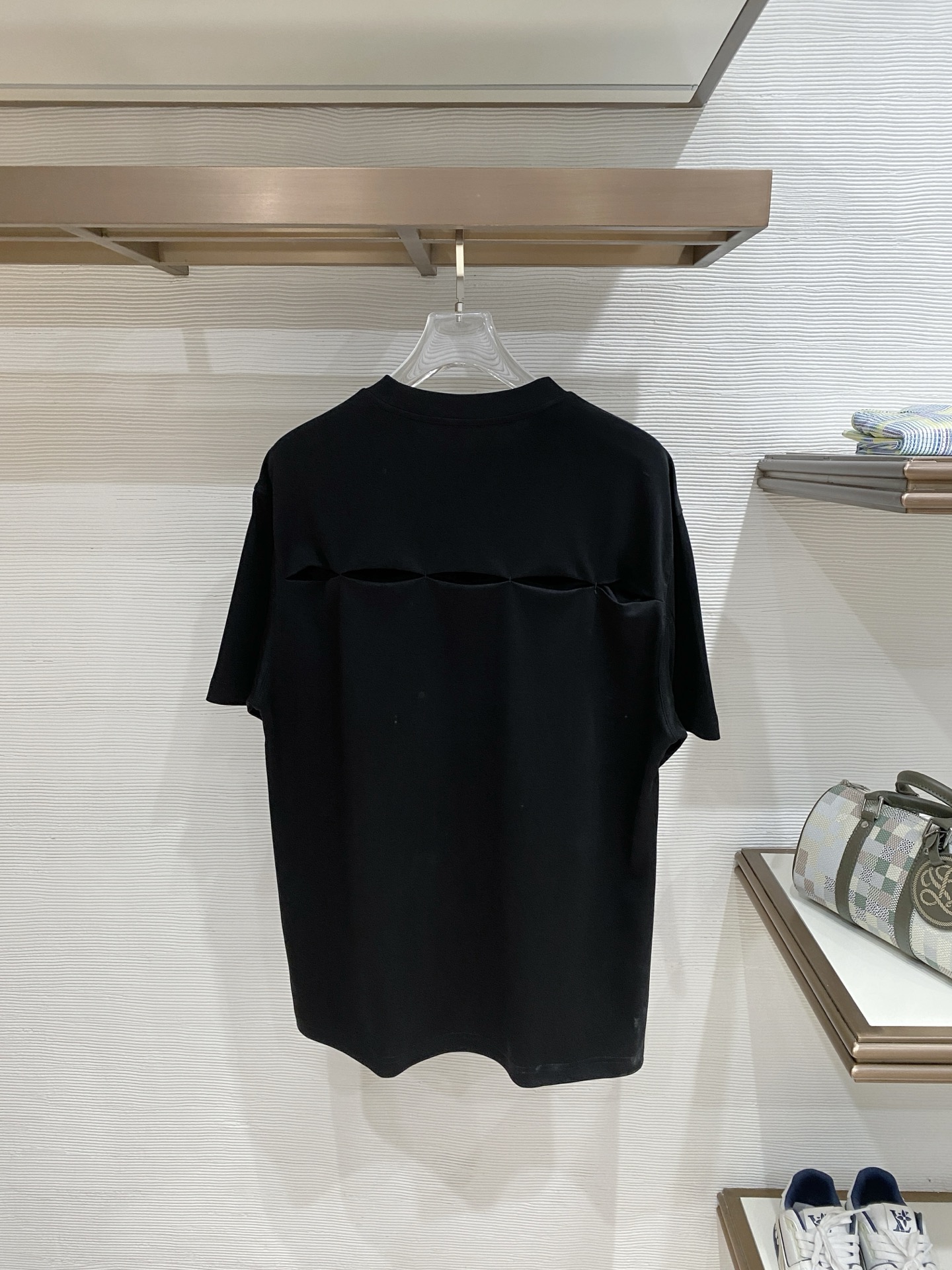 short sleeves