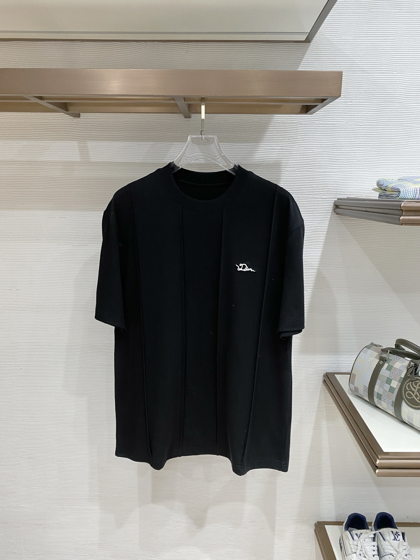 short sleeves