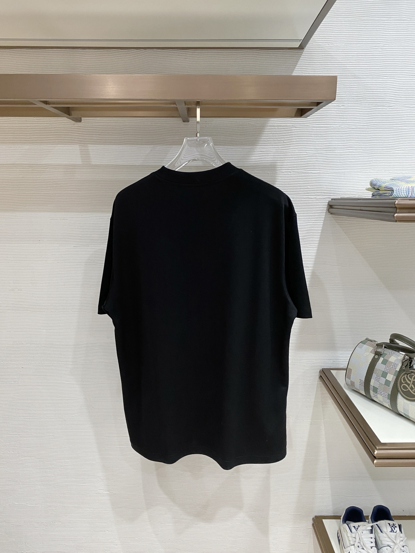 short sleeves