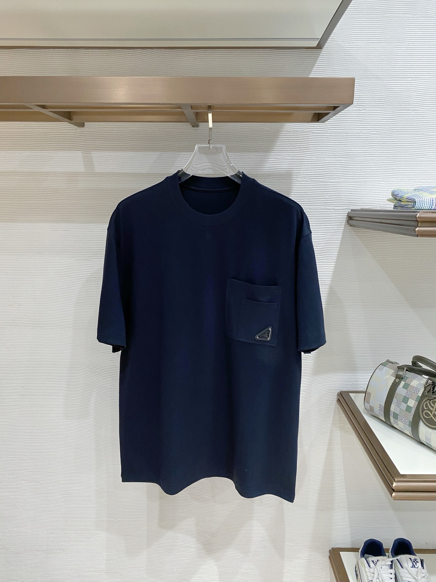 short sleeves