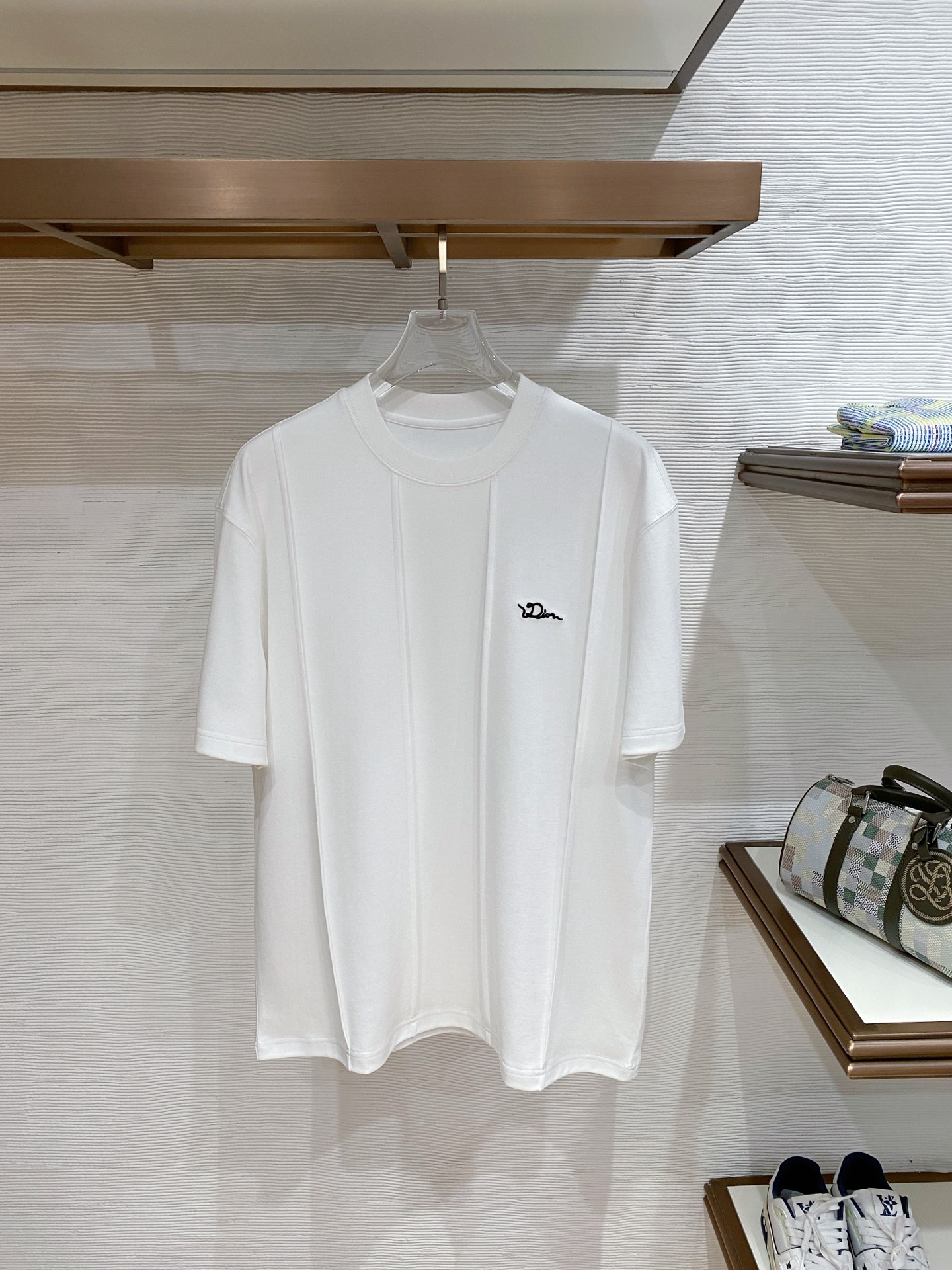 short sleeves