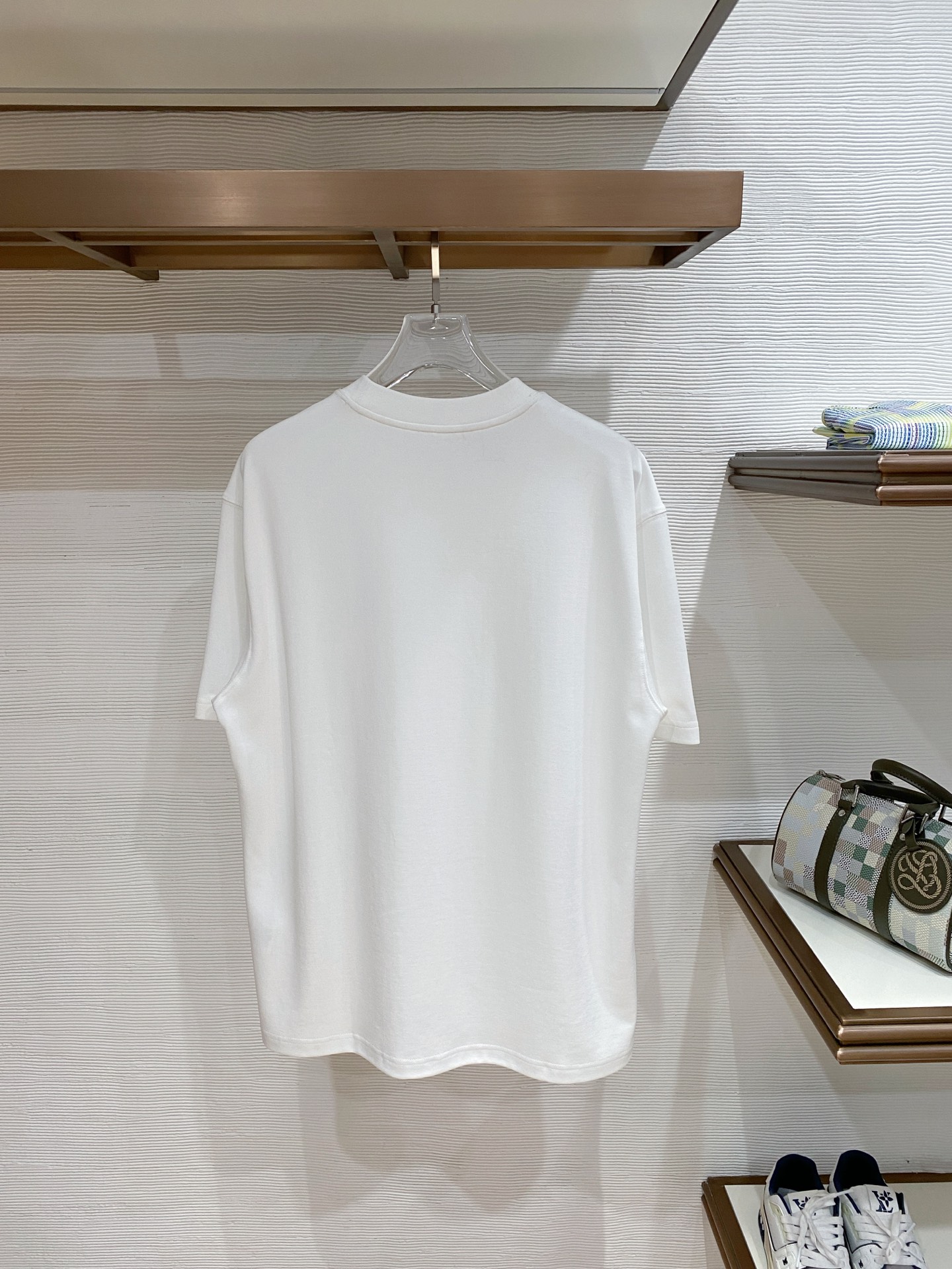 short sleeves