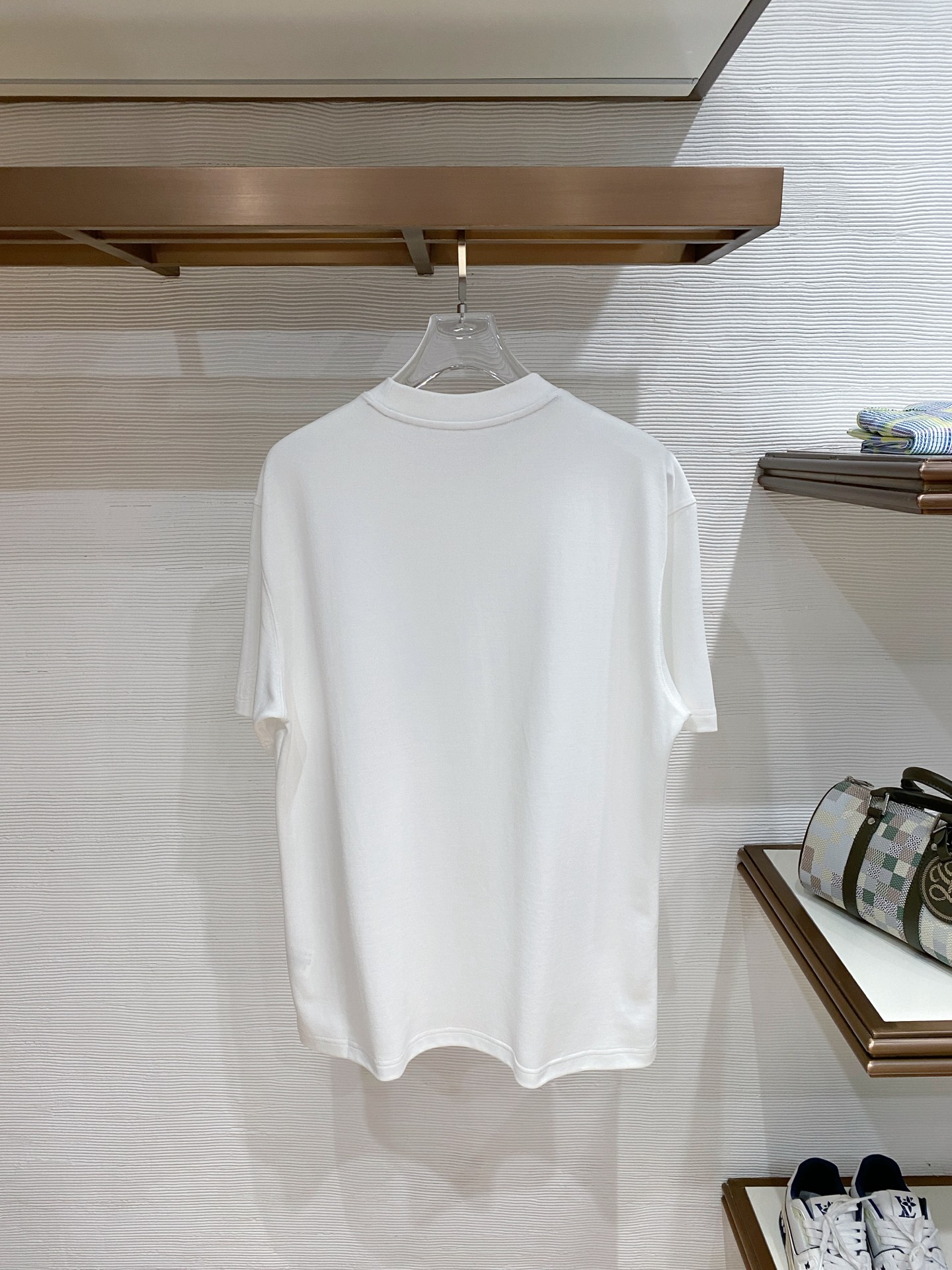 short sleeves