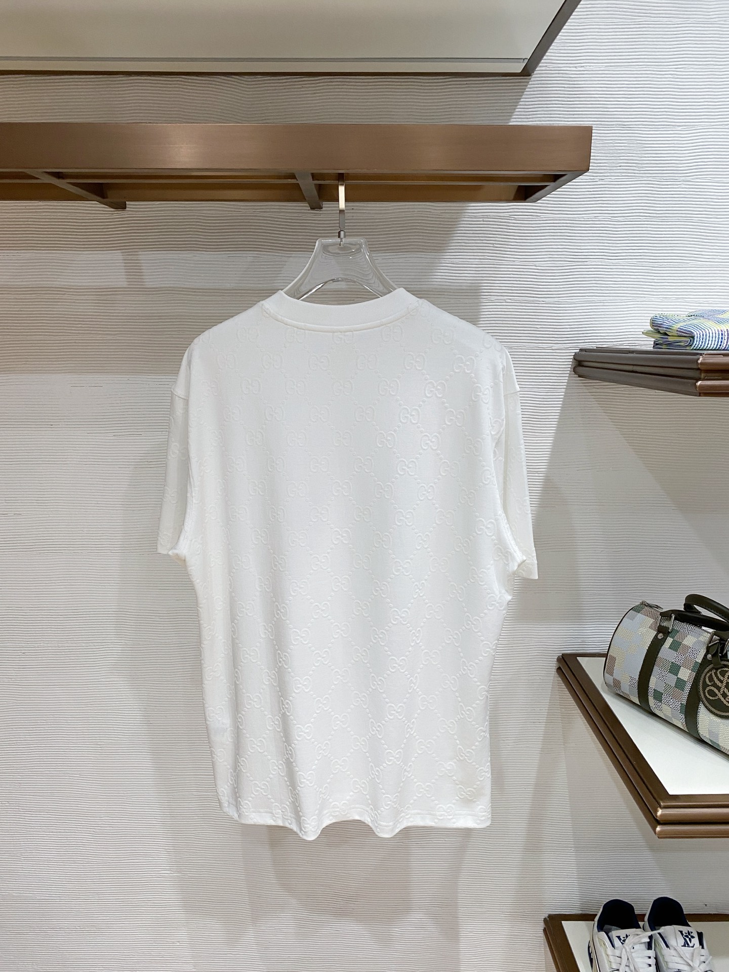 short sleeves