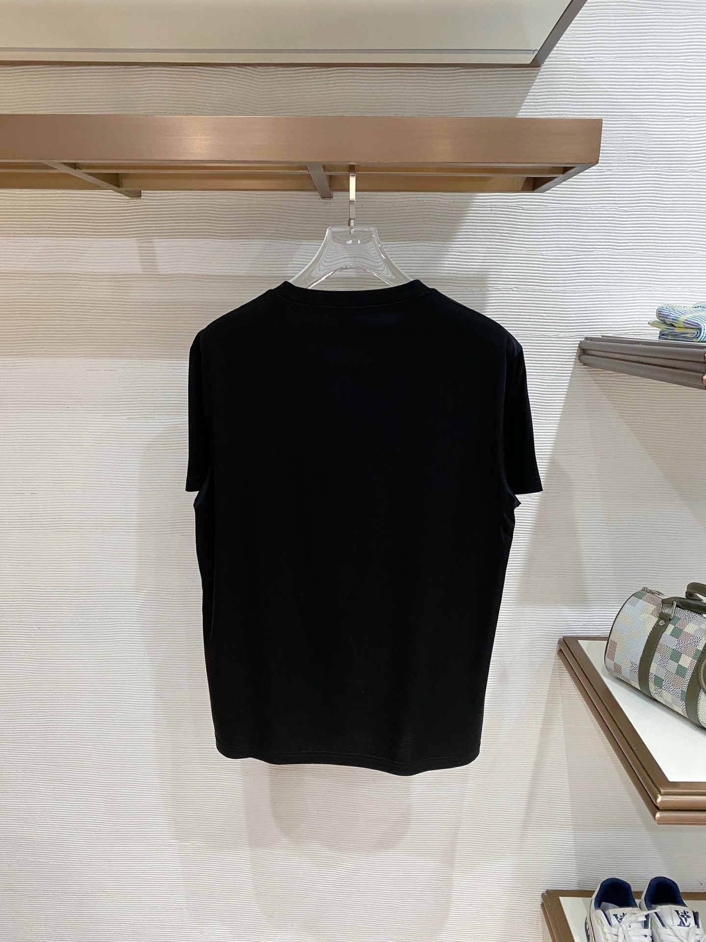 short sleeves
