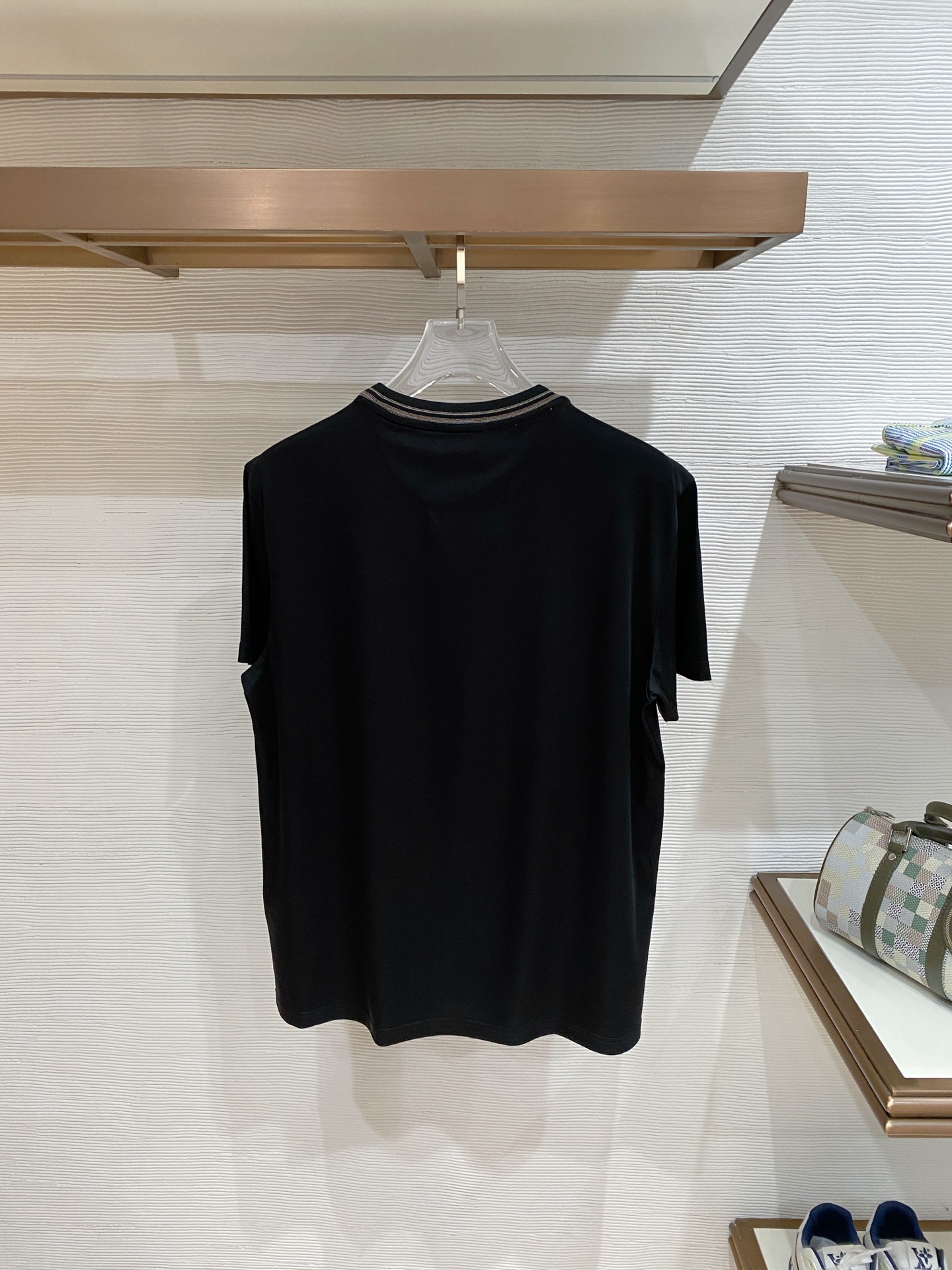 short sleeves